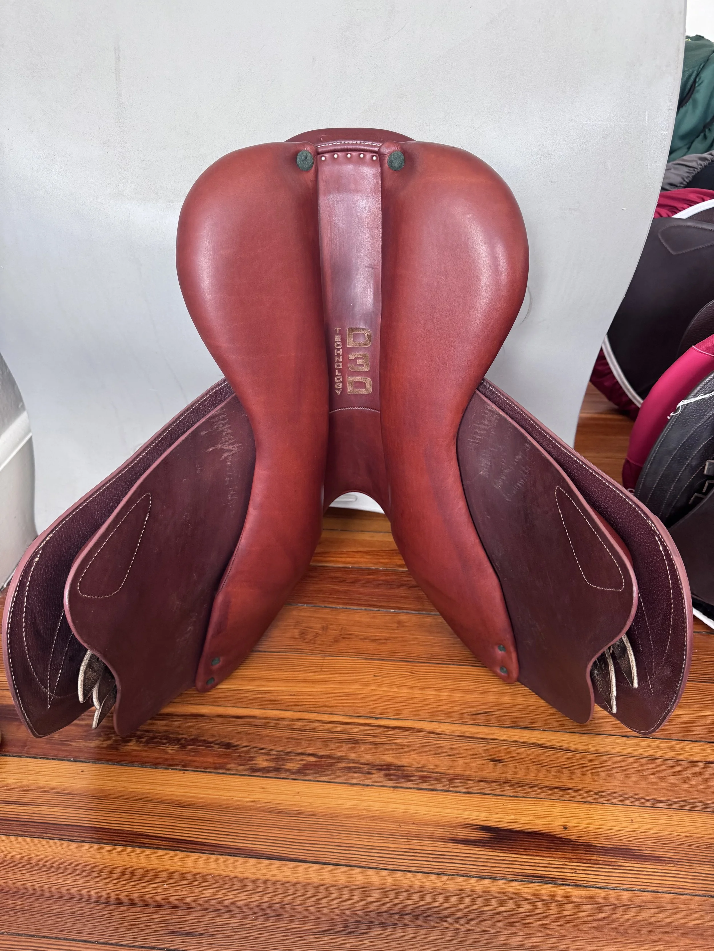 17.5" Devoucoux Biarritz S - 2022 - 1AA - Full Buffalo - Tree