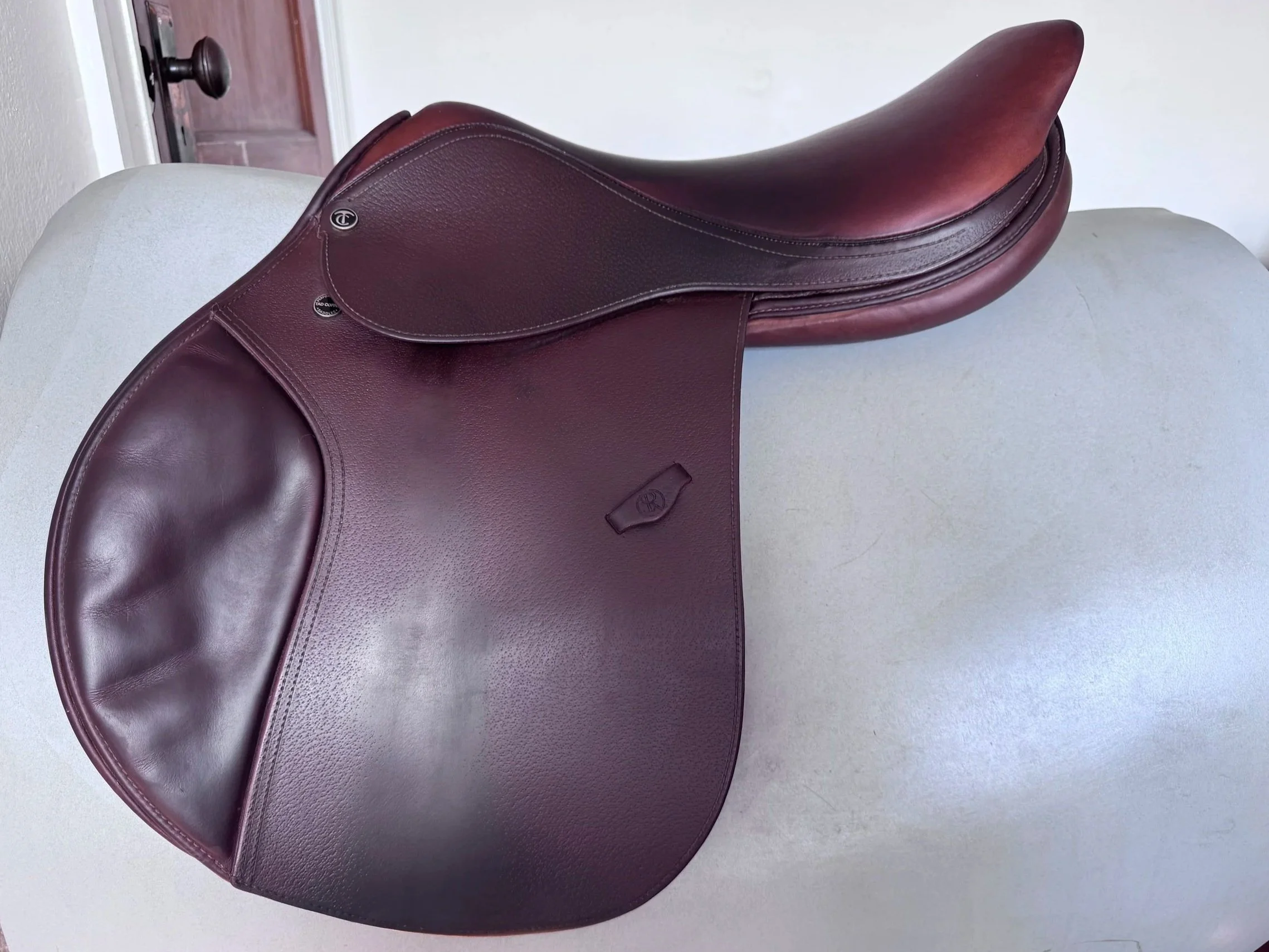 18.5" / 18" Tad Coffin TC2SR SmartRide Performance Saddle - 2020 - Left View 6