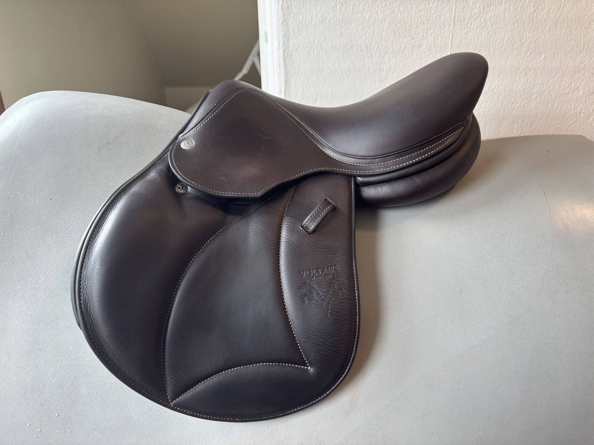 15" Voltaire Welli Saddle - Left