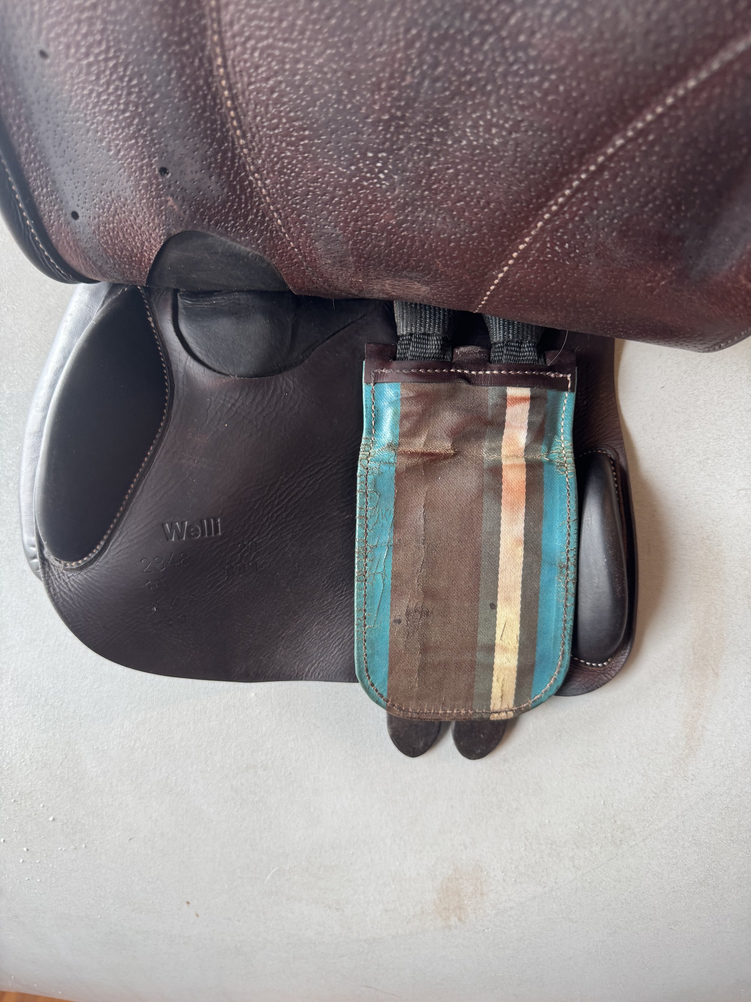 15" Voltaire Welli Saddle - Underflap