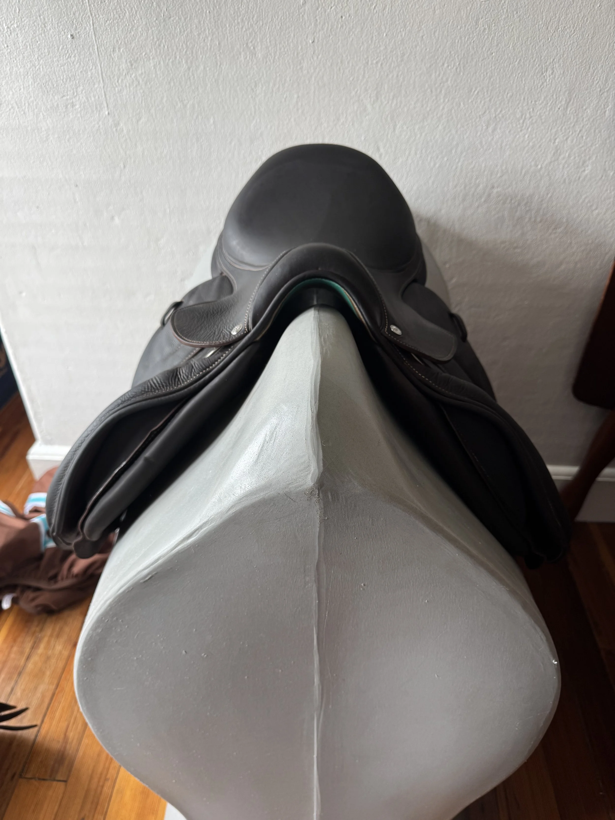 16.5" Voltaire Palm Beach Saddle 2A Full Buffalo - Panels