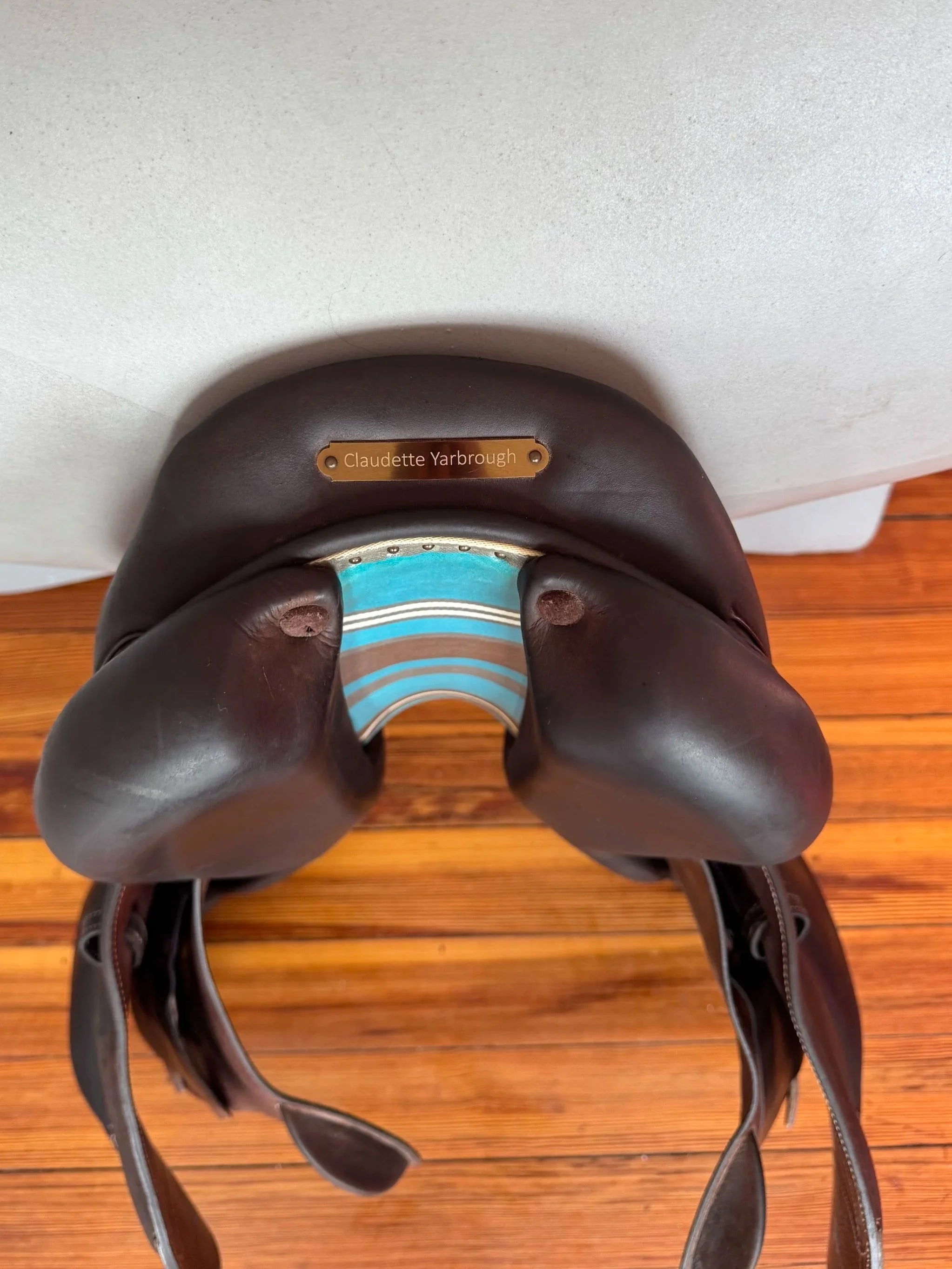 18" Voltaire Palm Beach PRO Saddle - 2021 - 3A - Full Buffalo - Cantle 1