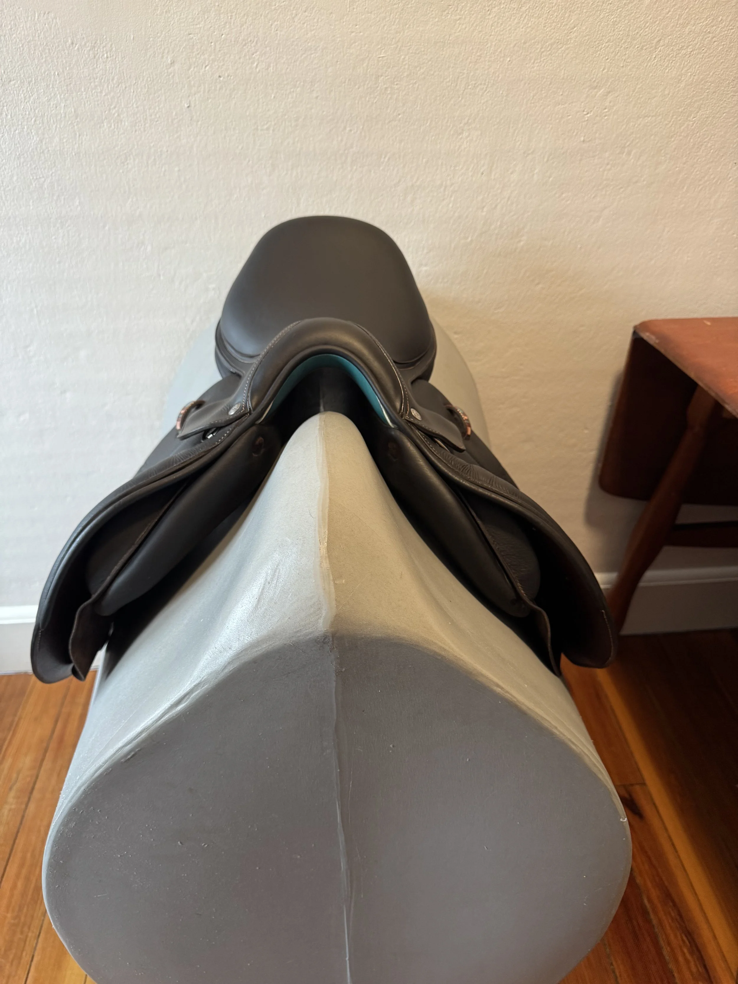 16" Voltaire Welli PRO Saddle - Child / Pony - 2021 - 1A - Full Buffalo - Front Panels 2