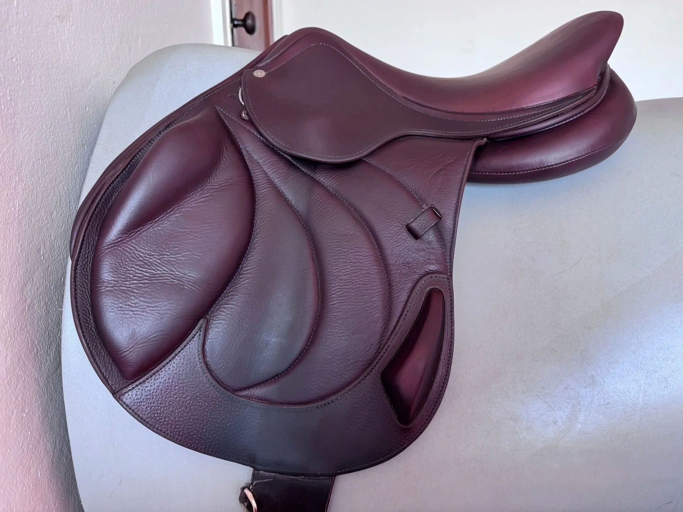17" Antares Connexion Monoflap Saddle - 2019 - 3A - Full Buffalo - WIDE - Left View 2