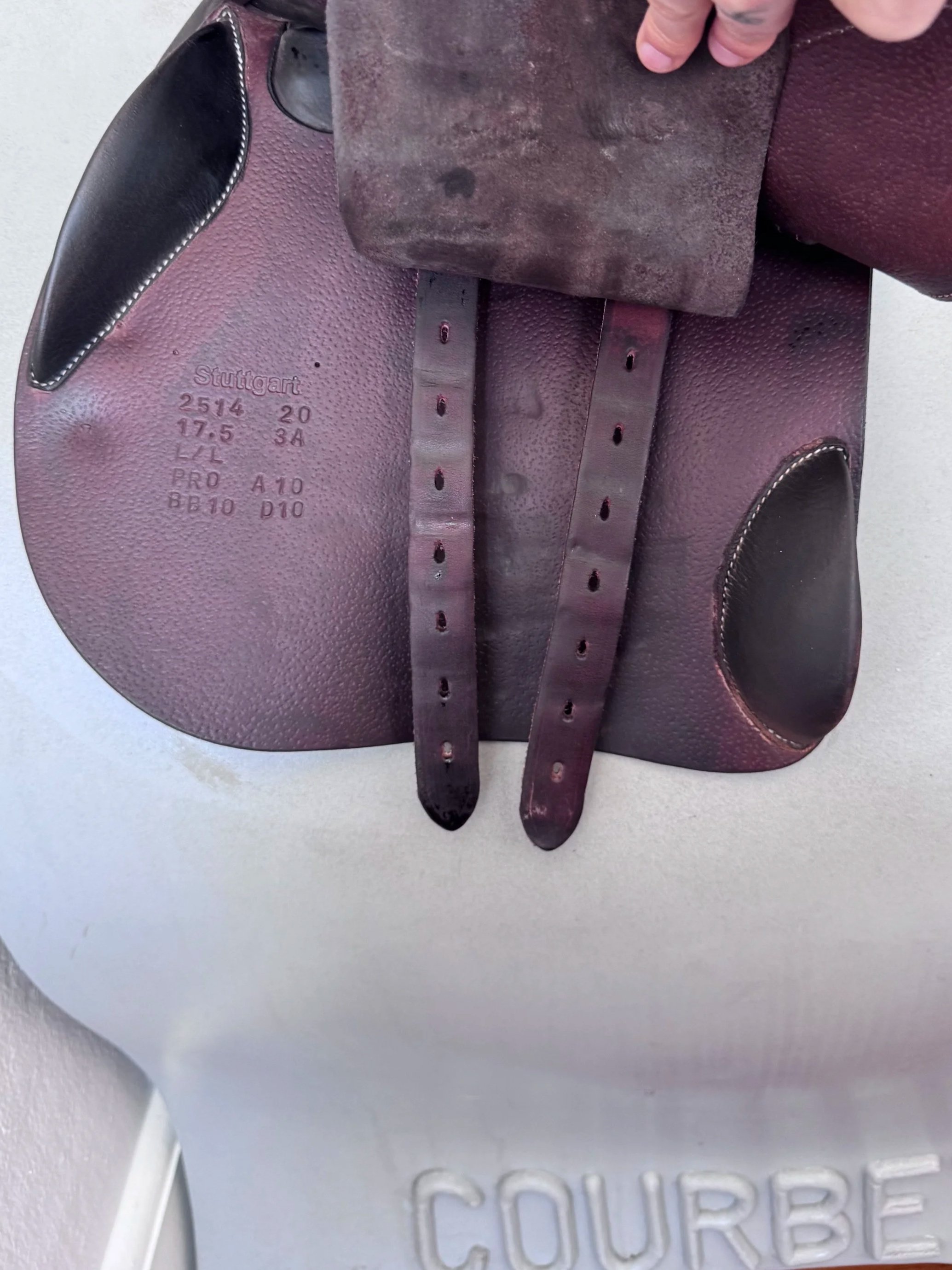 17.5" Voltaire Stuttgart PRO Saddle - 2020 - 3A - Full Buffalo - Left Billets