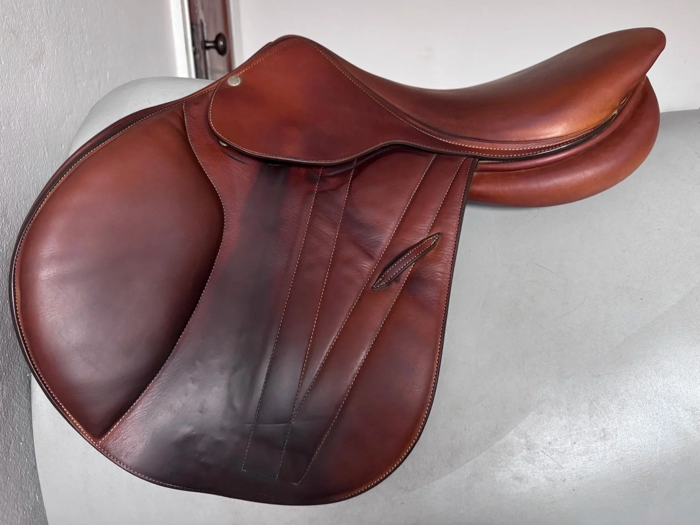 17.5" Butet Premium Saddle - 2019 - L - 2.5 - Full Calf - Integrated Panels - Left View 5