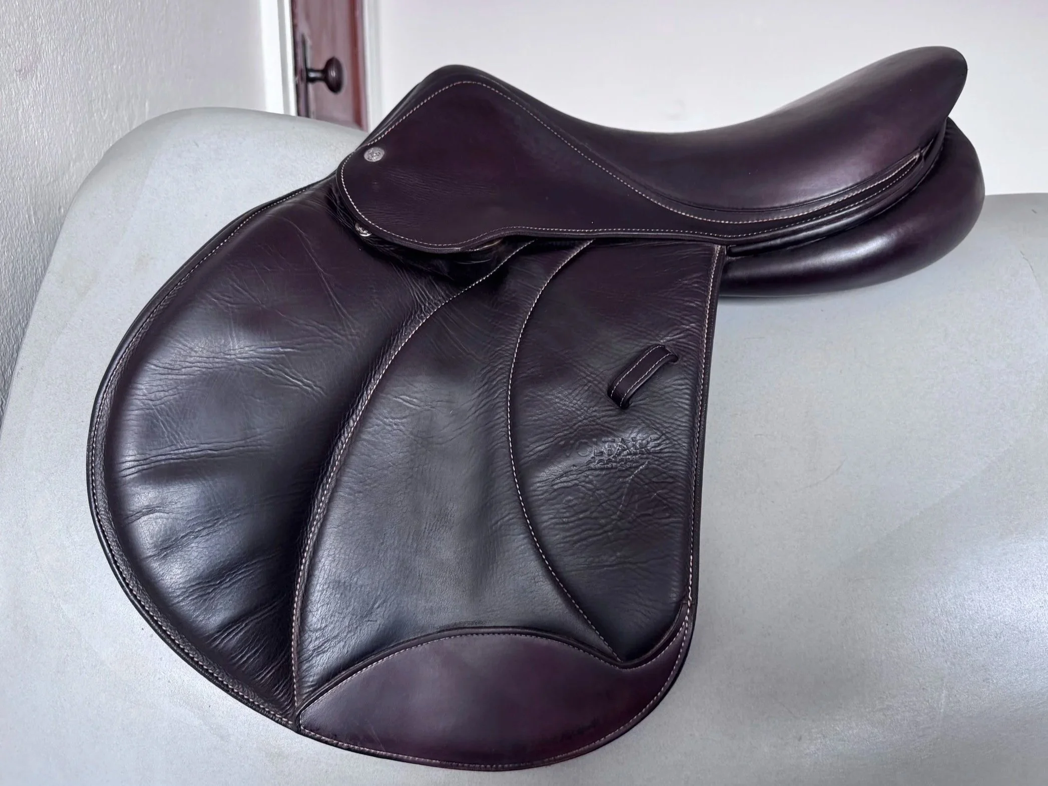16.5" Voltaire Palm Beach PRO Saddle - 2017 - 2A - Full Buffalo - Left Side 2