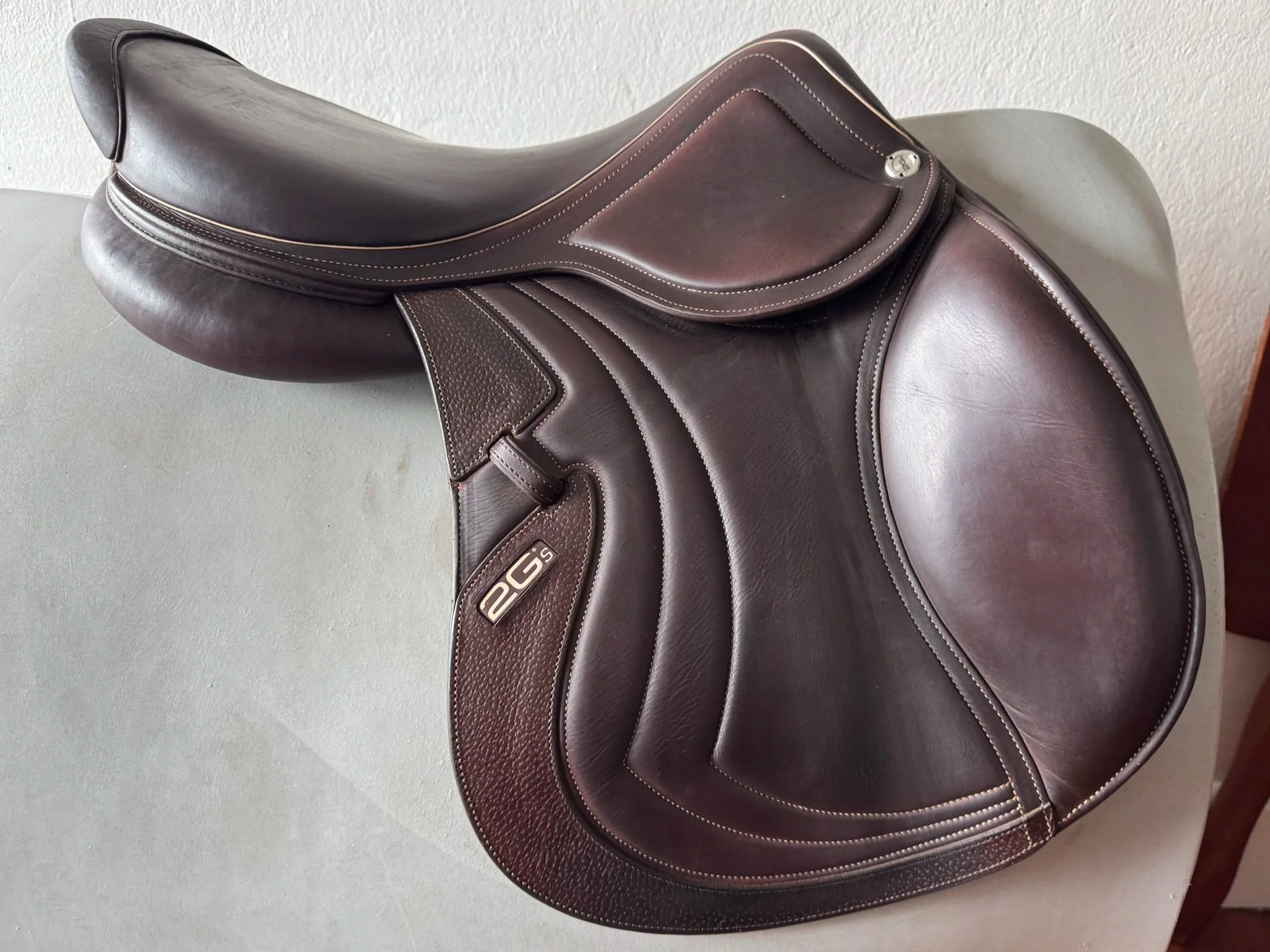 18" CWD SE32 Mademoiselle 2Gs Saddle - 1L - 2019 - Full Buffalo - Right View 1