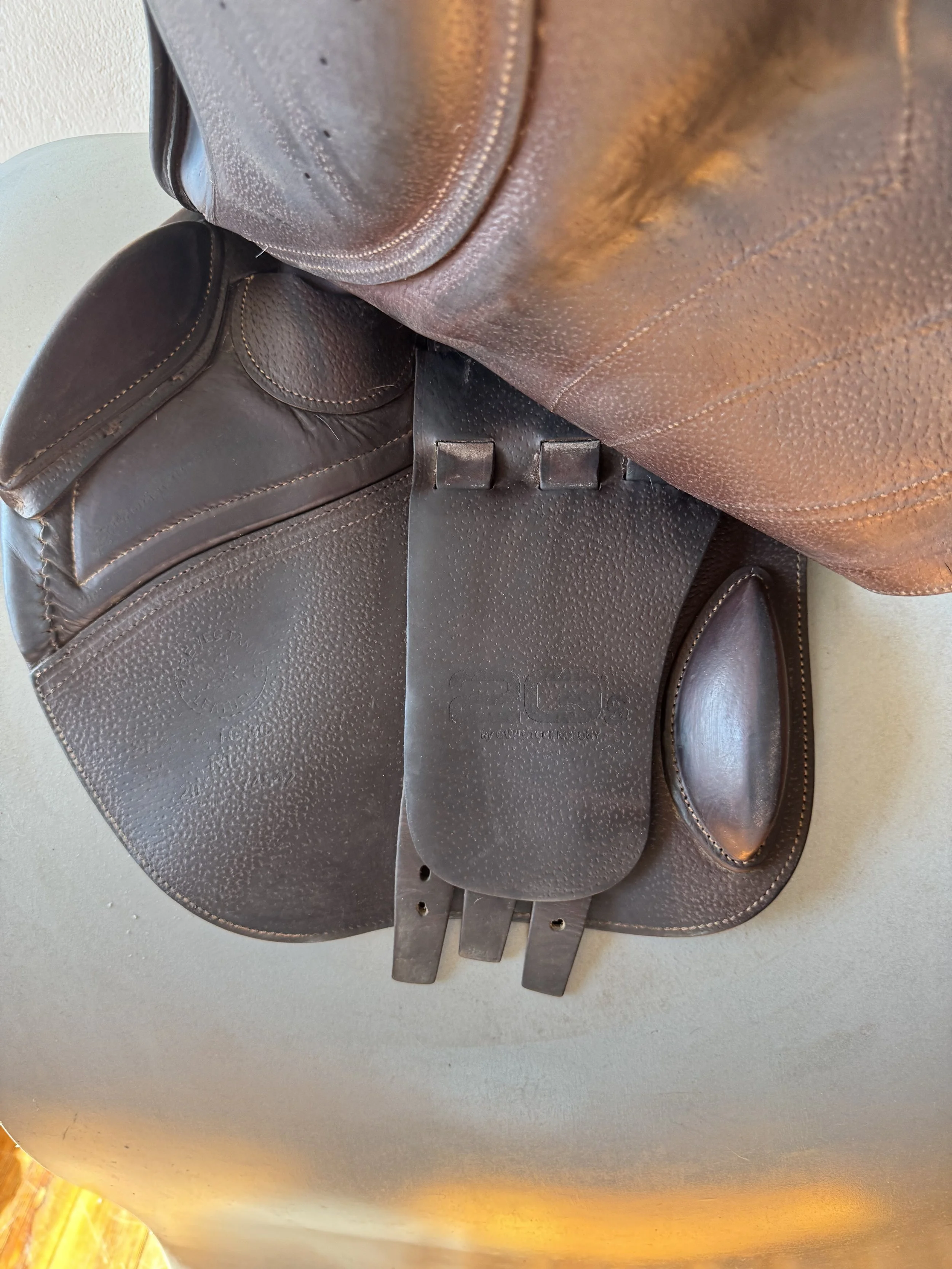 17.5" CWD SE32 Mademoiselle 2Gs Saddle - 2020 - 3C Flaps - Left Underflap