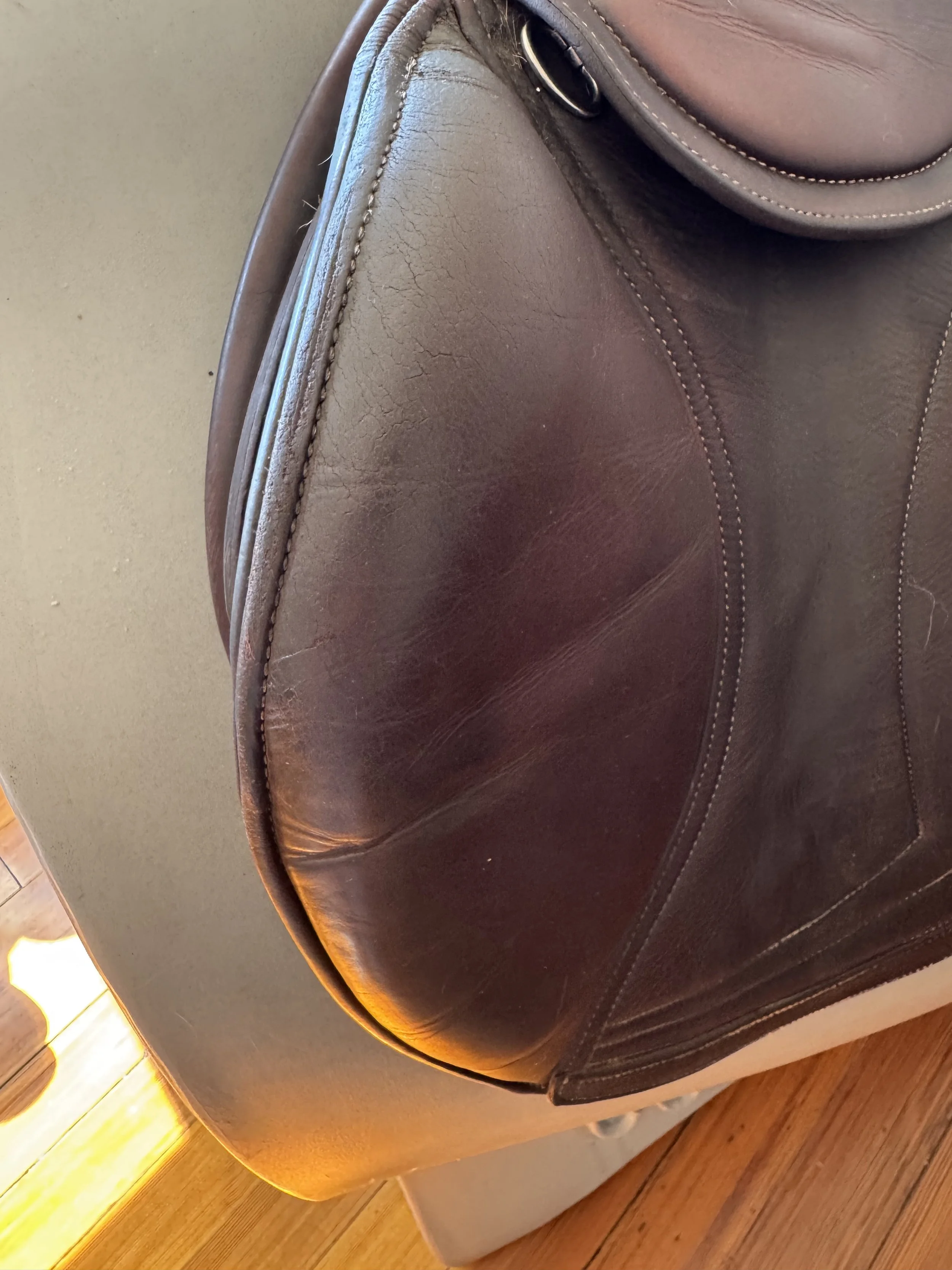 17.5" CWD SE32 Mademoiselle 2Gs Saddle - 2020 - 3C Flaps - Left Flap