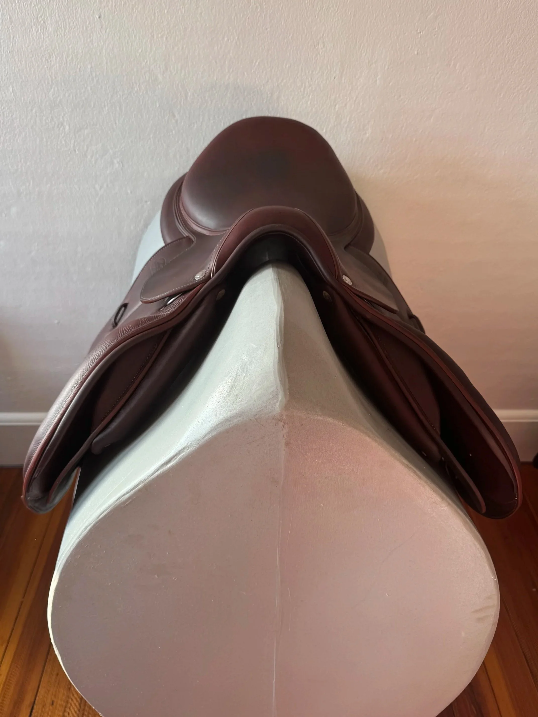 17.5" Devoucoux Biarritz O Saddle - 2020 - 2A - Full Buffalo - Front Panels