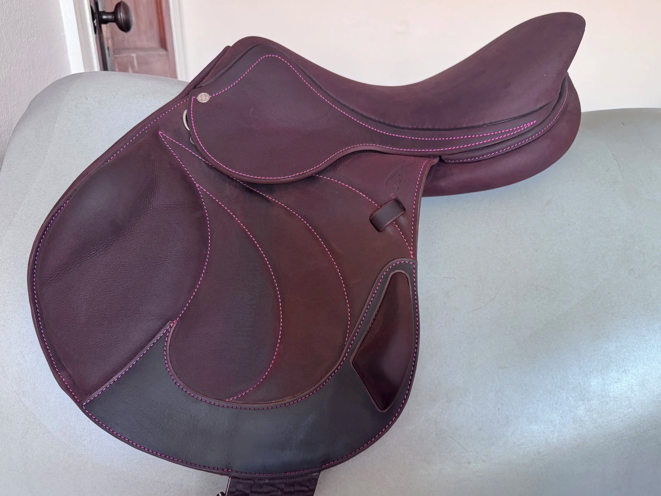 NEW! 17" Antares Connexion Monoflap - 2022 - 1AA - Full Buffalo - Custom Pink Stitching - Left View 5