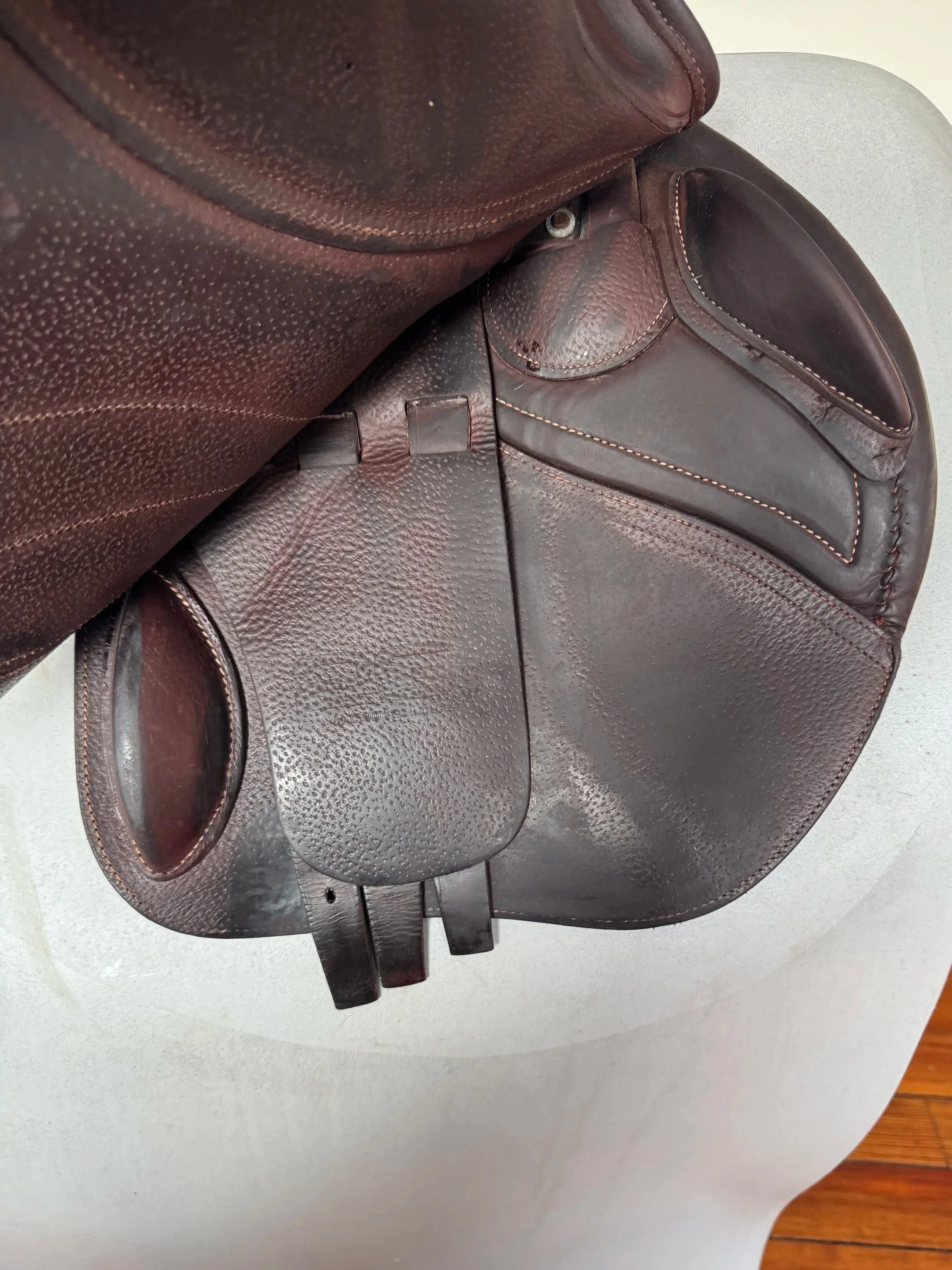 17.5" CWD SE32 Mamdemoiselle 2Gs Saddle - 2019 - 3C - Full Buffalo - Right Underflap