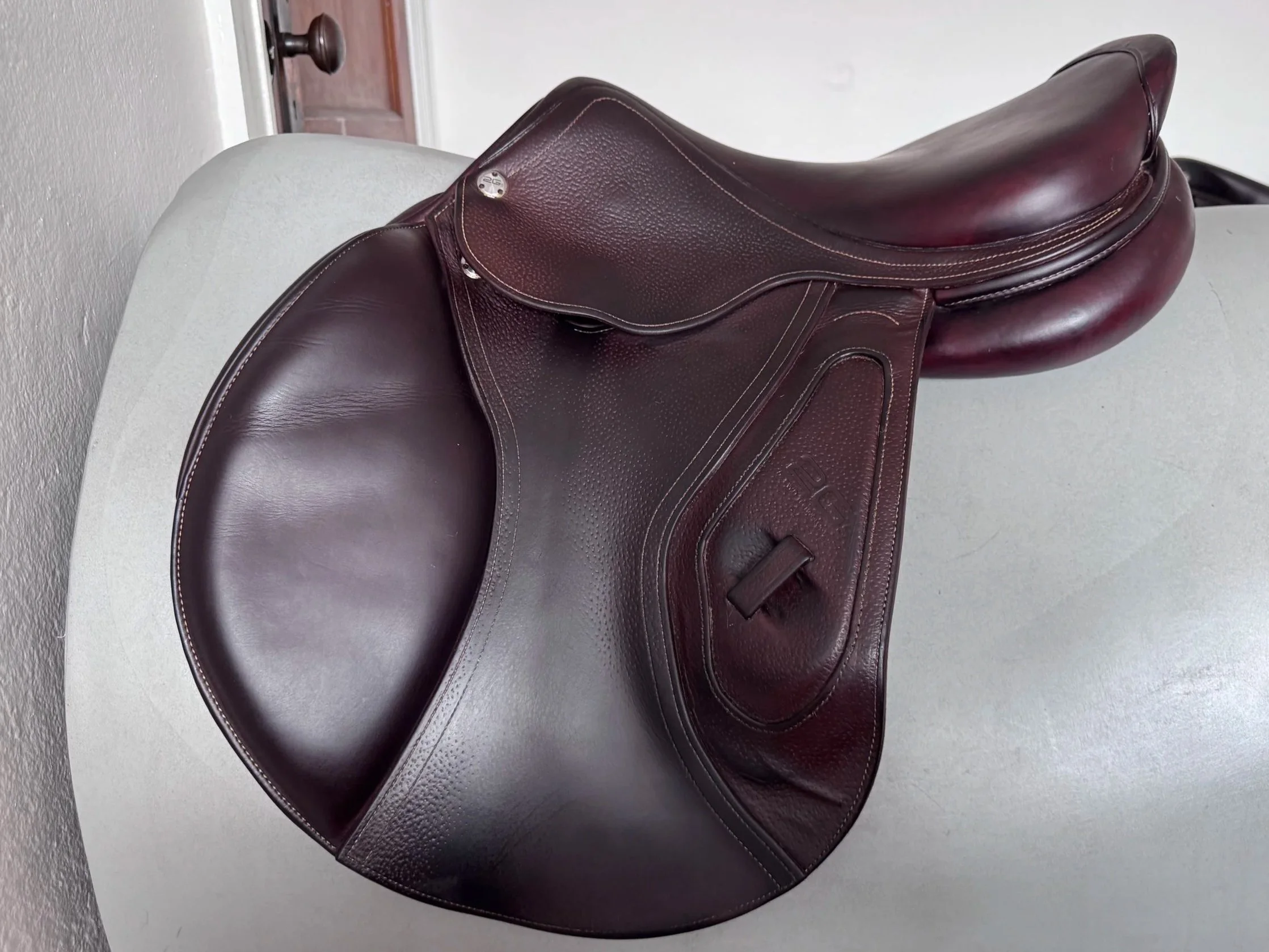 17" CWD SE29 Hunter 2Gs Saddle - 2017 - 2L - Grain / Buffalo - Left View 6