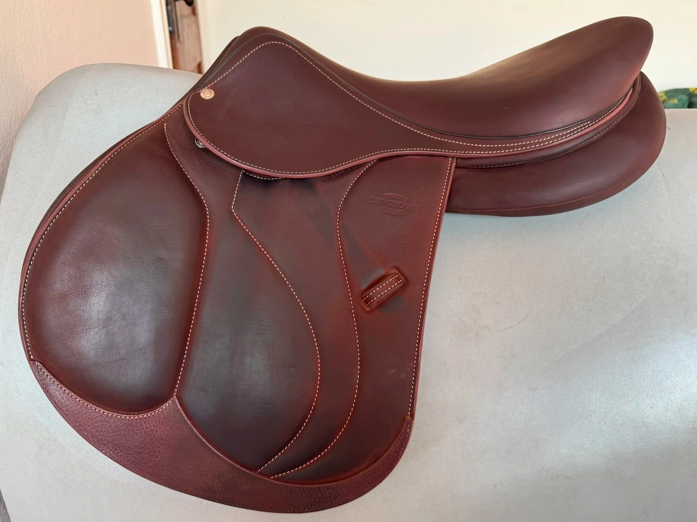18" Devoucoux Biarritz O Saddle - 2023 - 2A - MINT - LIKE NEW - Left View 2