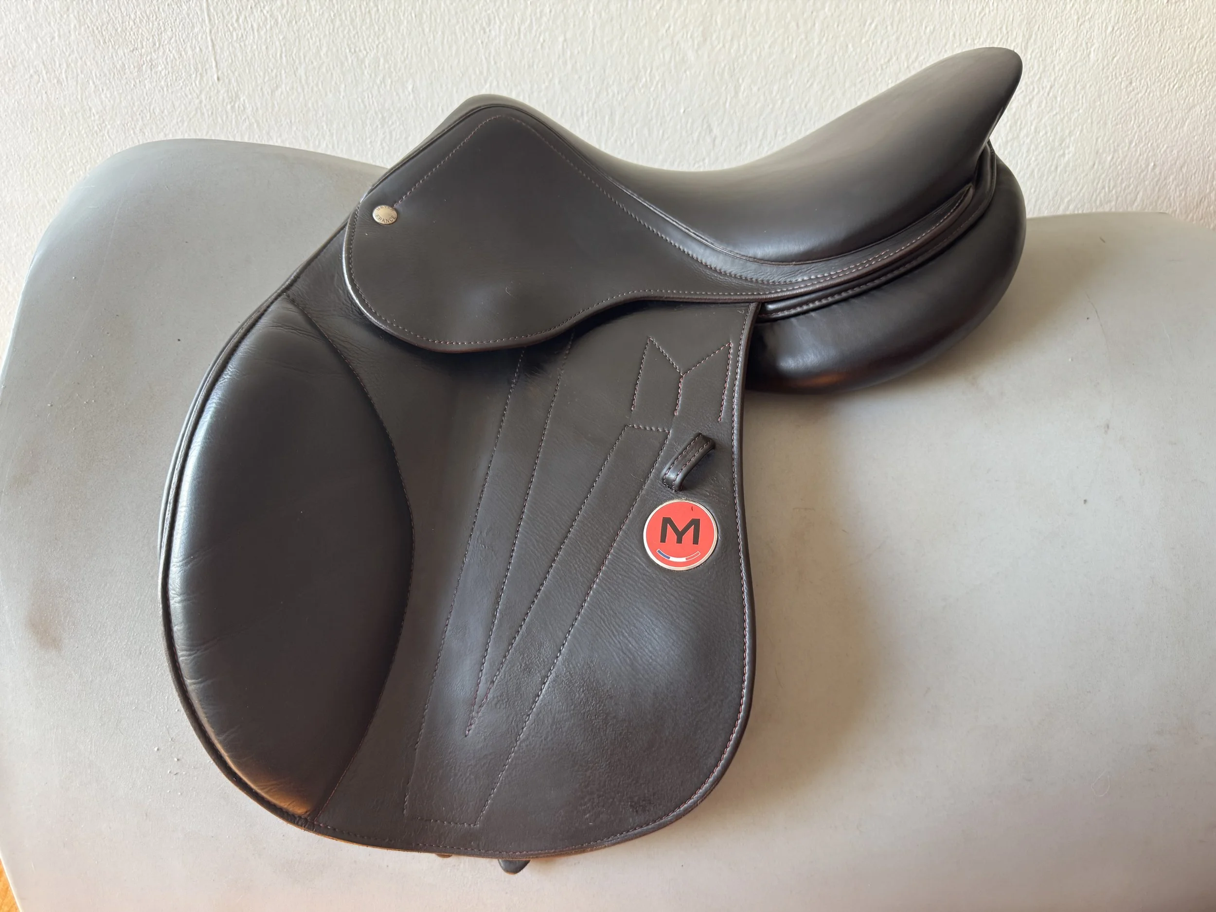 16" Meyer Zephyr Saddle - 2019 - Full Buffalo - Left 3