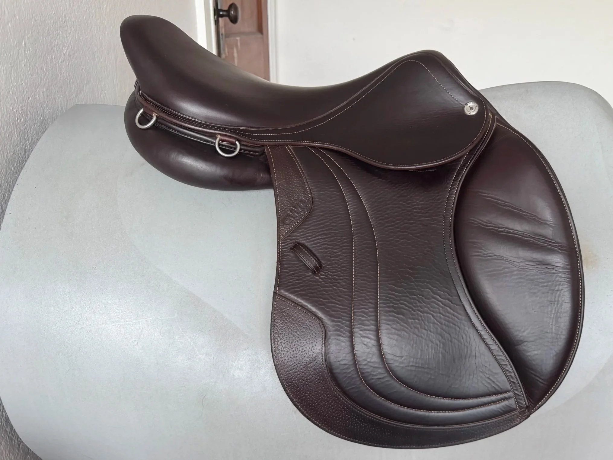 18" CWD SE02 Saddle - 2019 - 3L - Full Buffalo - Right Side 1