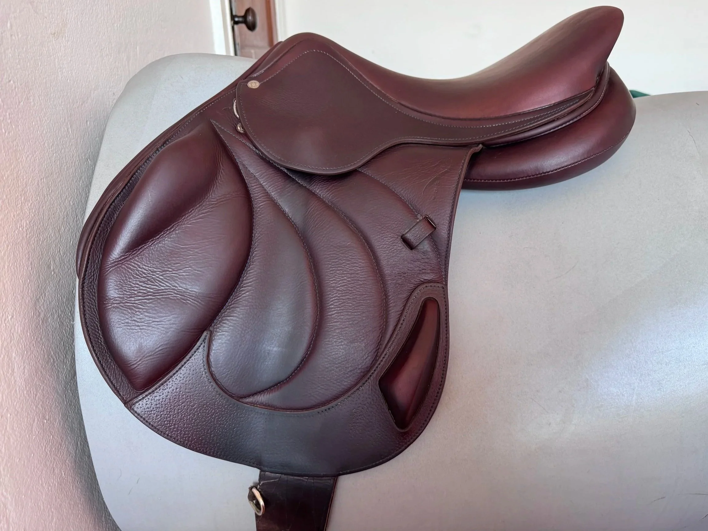 17" Antares Connexion Monoflap Saddle - 2019 - 3A - Full Buffalo - WIDE - Left View 4