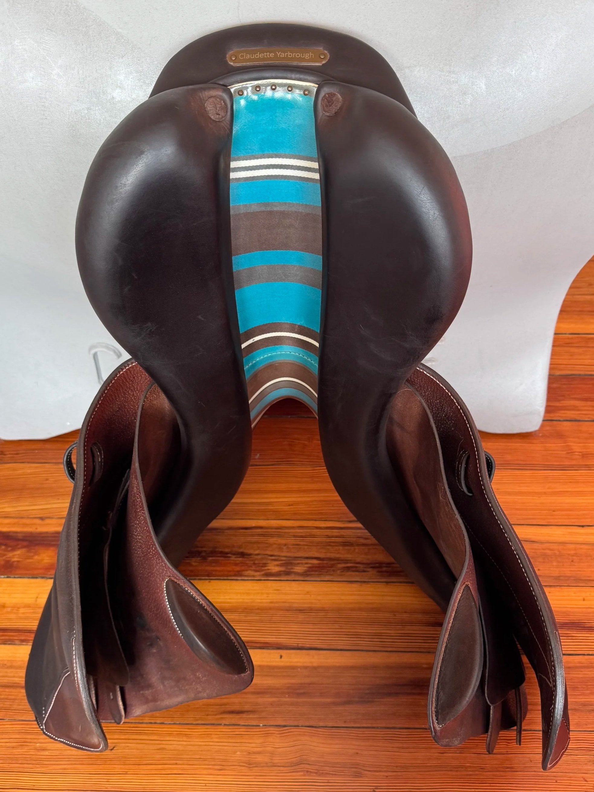 18" Voltaire Palm Beach PRO Saddle - 2021 - 3A - Full Buffalo - Underside 1