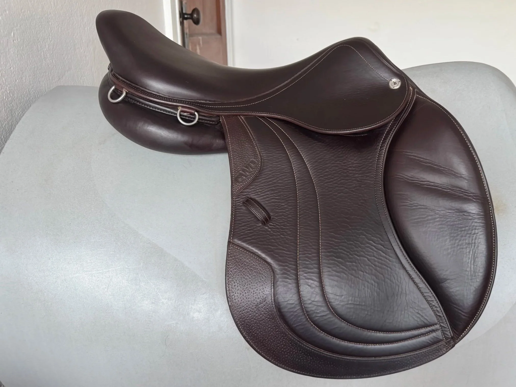 18" CWD SE02 Saddle - 2019 - 3L - Full Buffalo - Right Side 2