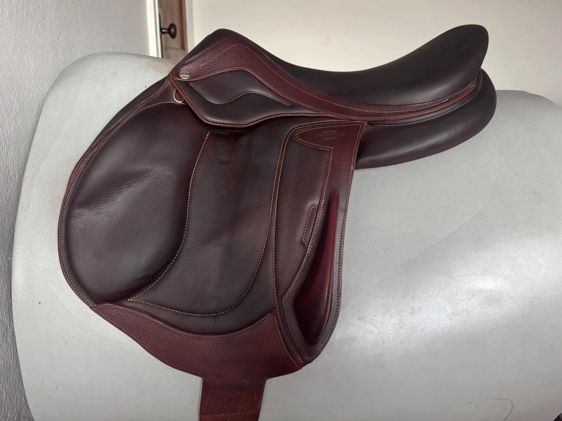 18" Devoucoux Chiberta Lab Monoflap Saddle - 2024 - 3AR - Full Buffalo - MINT - Left View 1