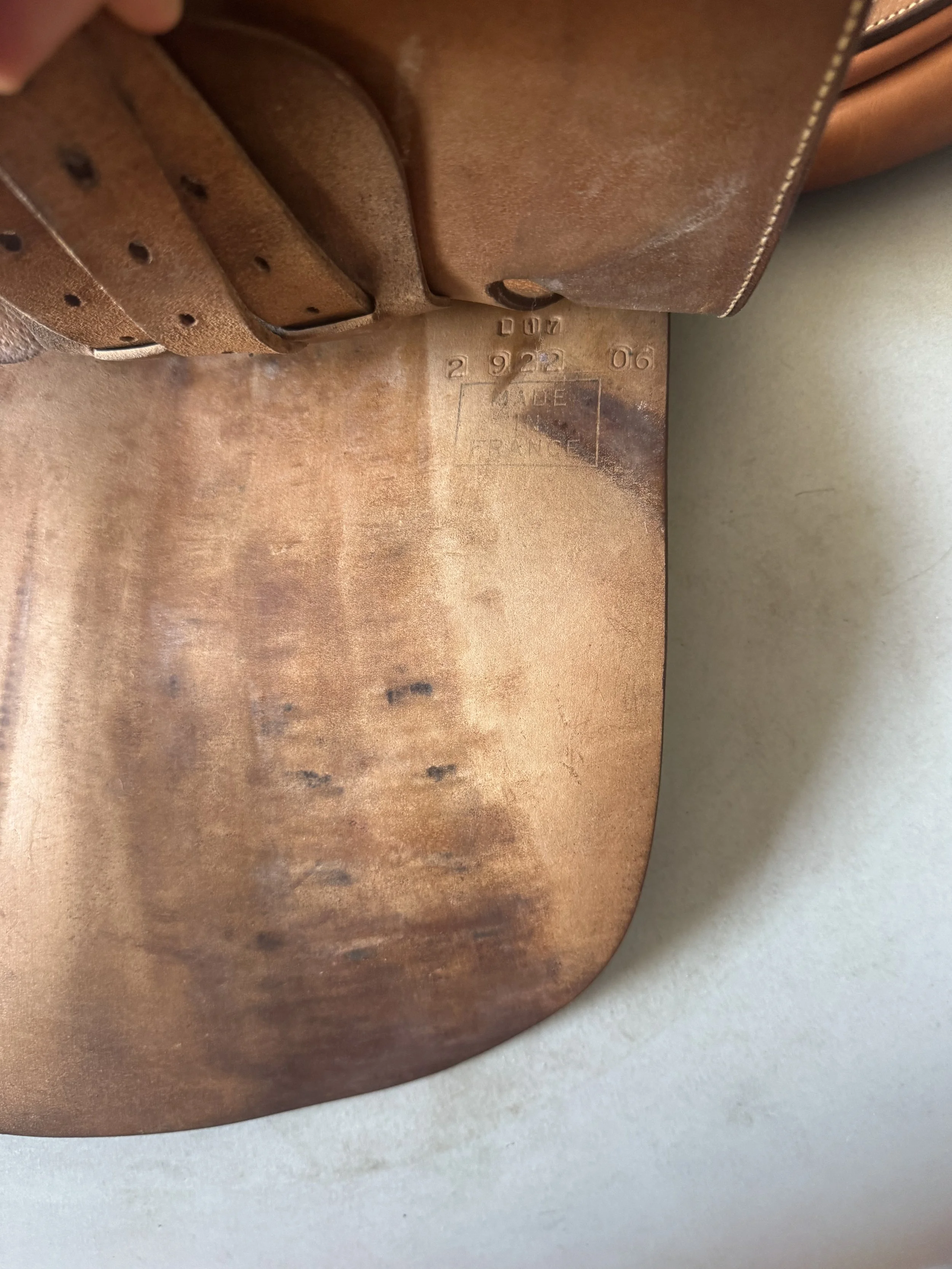 17.5" Butet Saddle - 2 Flaps - L Seat - Serial