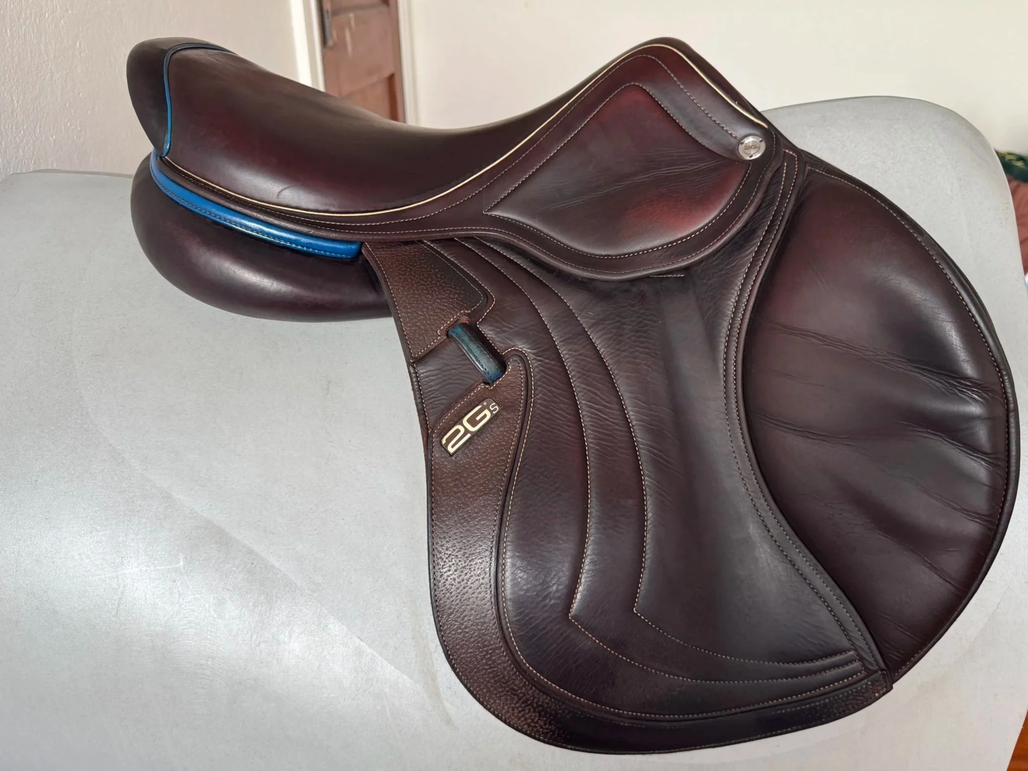 17.5" CWD SE32 Mamdemoiselle 2Gs Saddle - 2019 - 3C - Full Buffalo - Right View 1