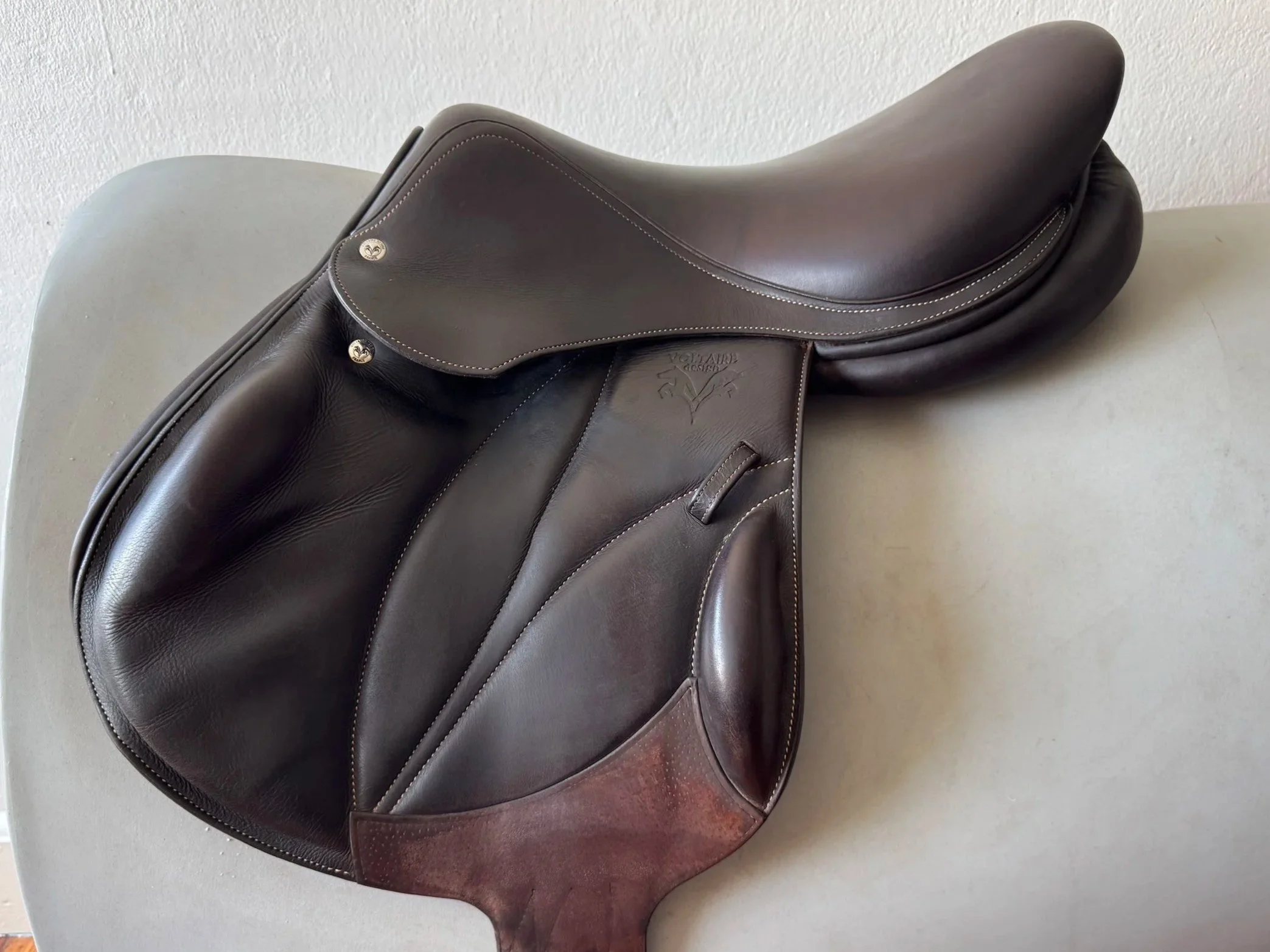 17" Voltaire Lexington Monoflap Saddle - 2019 - Full Buffalo - Left View 3