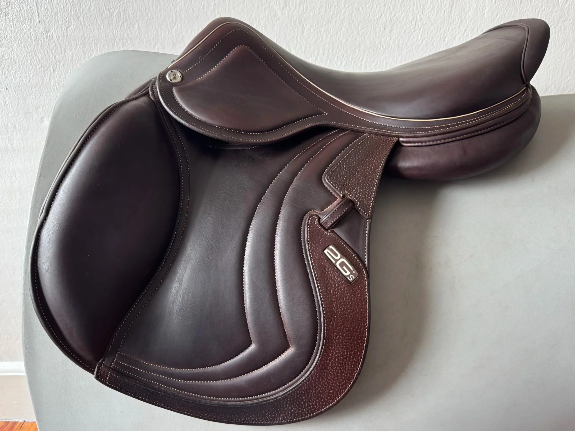 18" CWD SE32 Mademoiselle 2Gs Saddle - 1L - 2019 - Full Buffalo - Left View 2