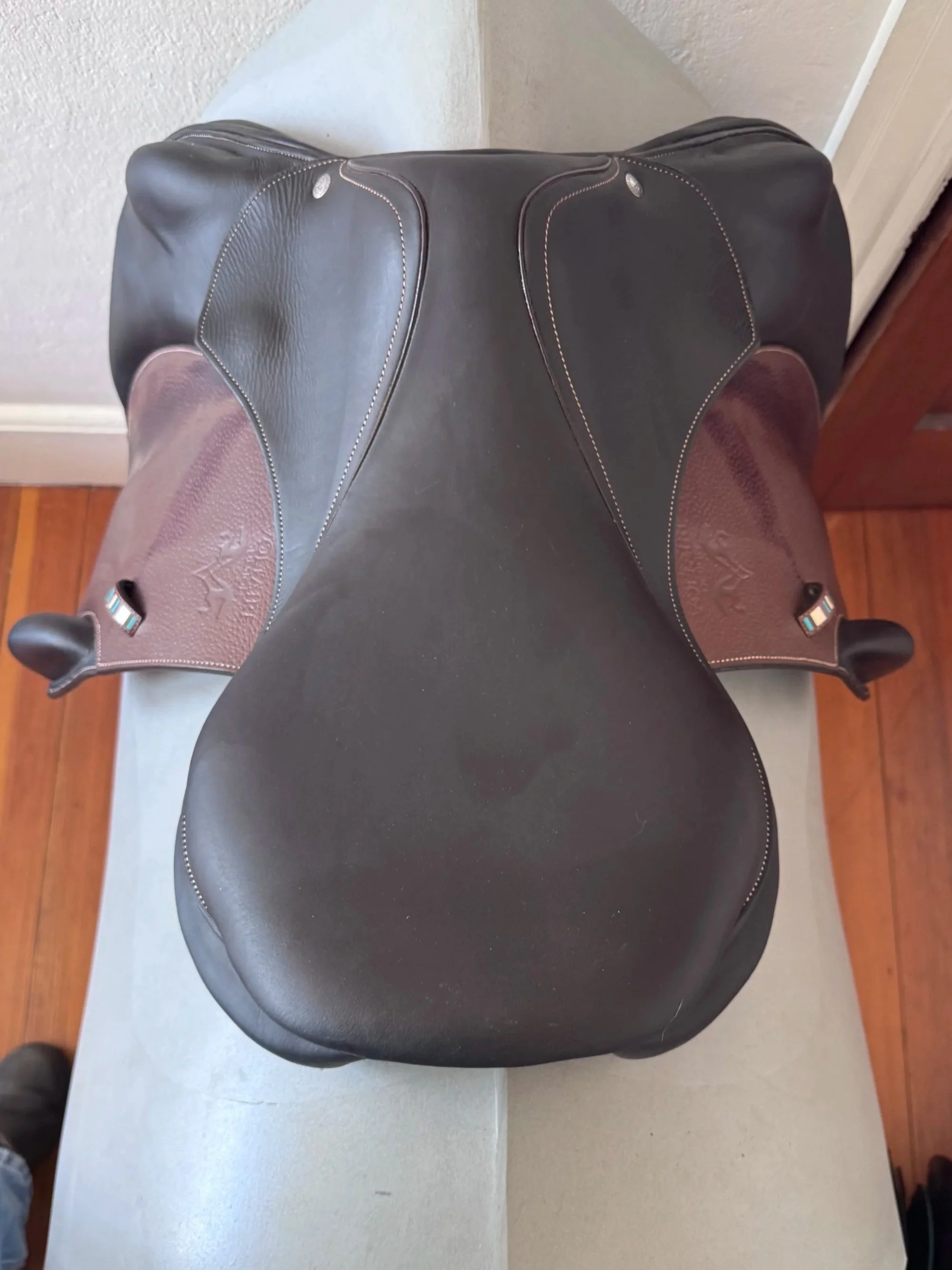 17.5" Voltaire Lexington PRO Monoflap Saddle - 2022 - 2AA - Grained Buffalo - Seat 6