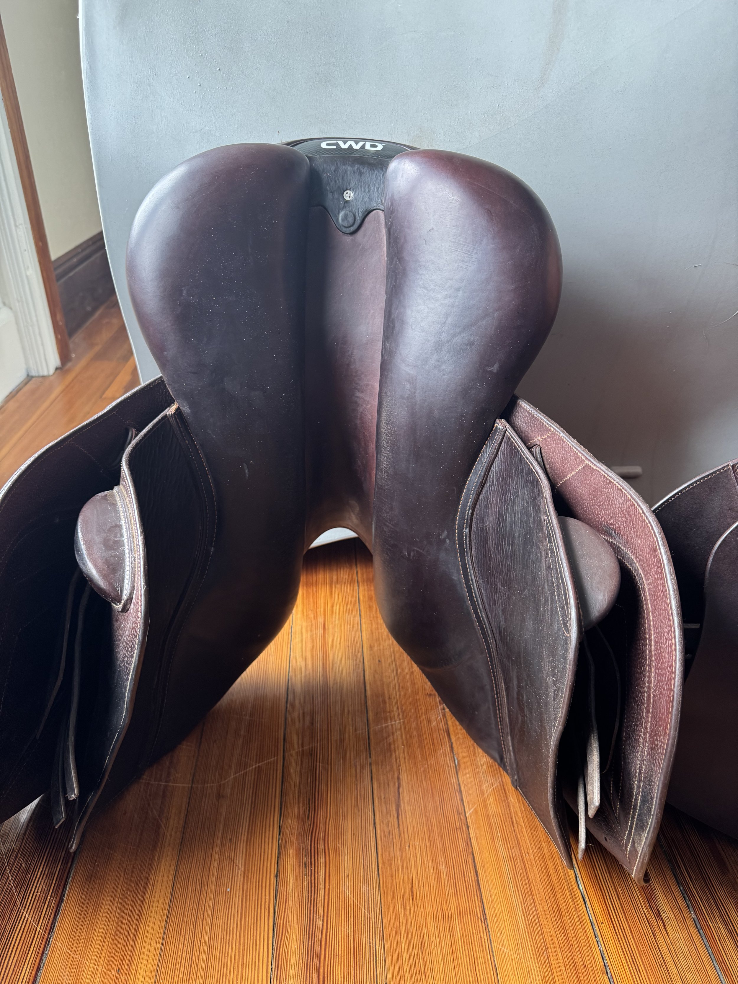 17" CWD Mademoiselle 2Gs - Full Buffalo