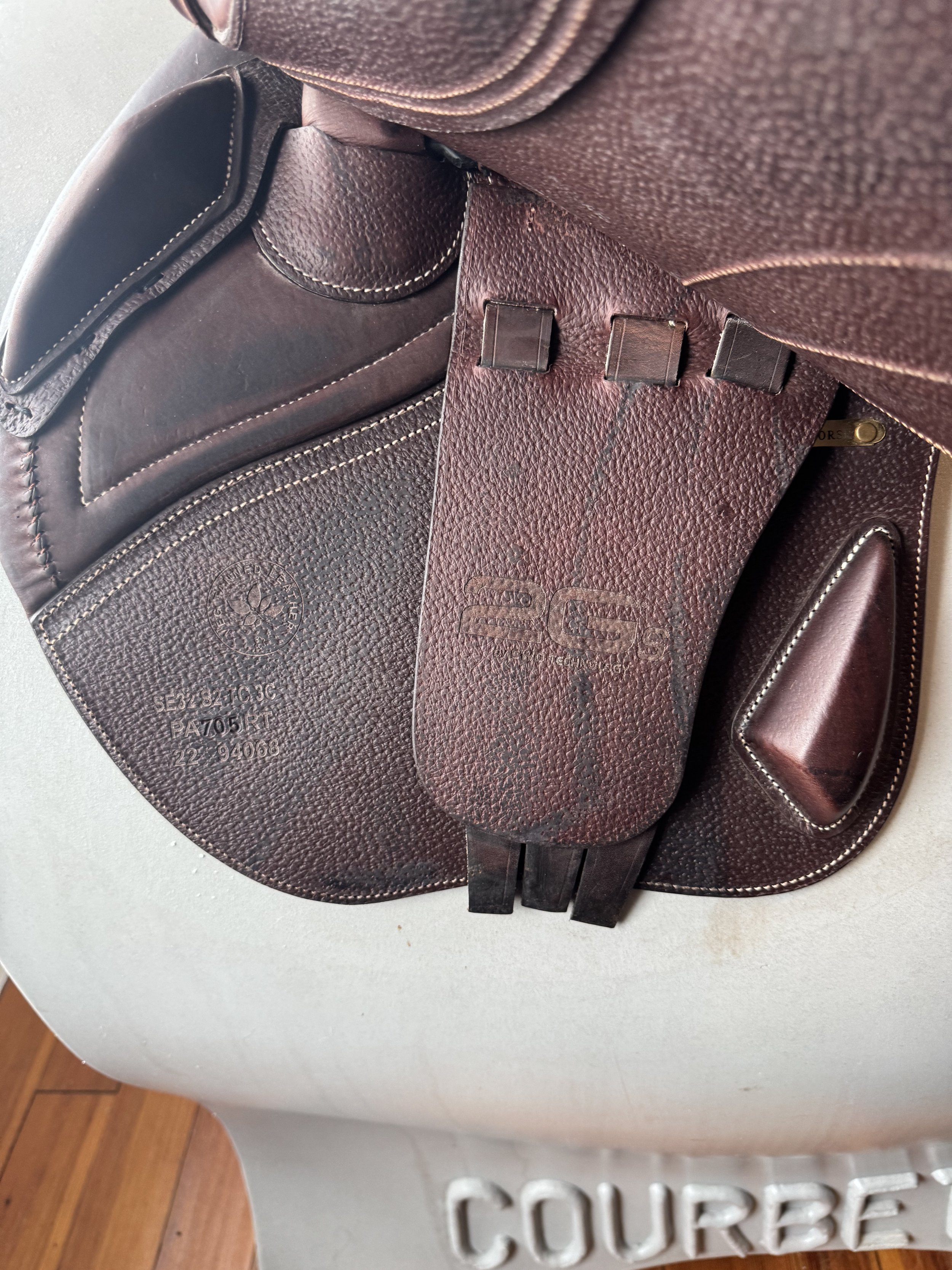 17.5" CWD Mademoiselle 2Gs Saddle