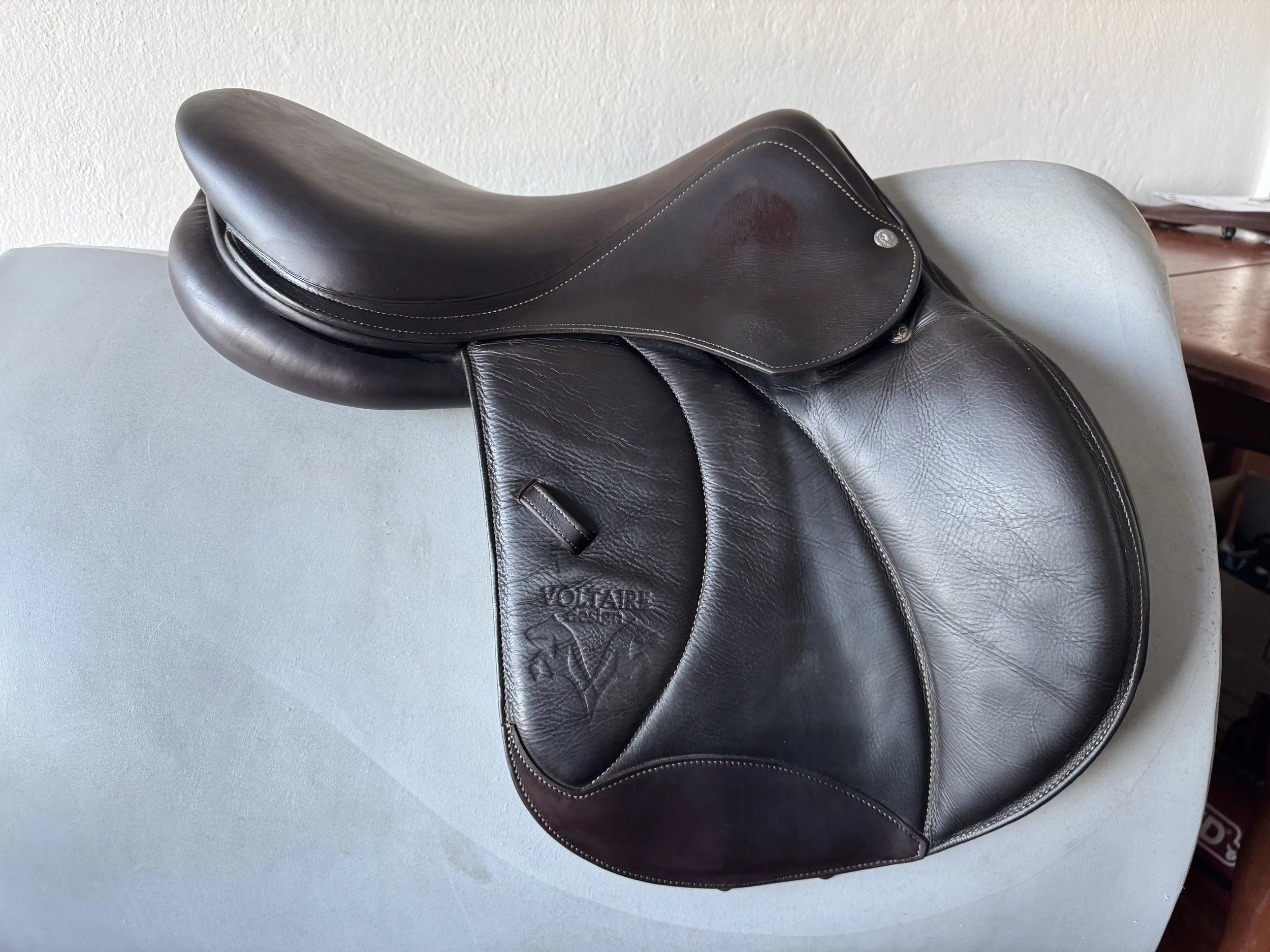 17" Voltaire Palm Beach Pro Saddle - 2019 - Full Buffalo - Right Side 4