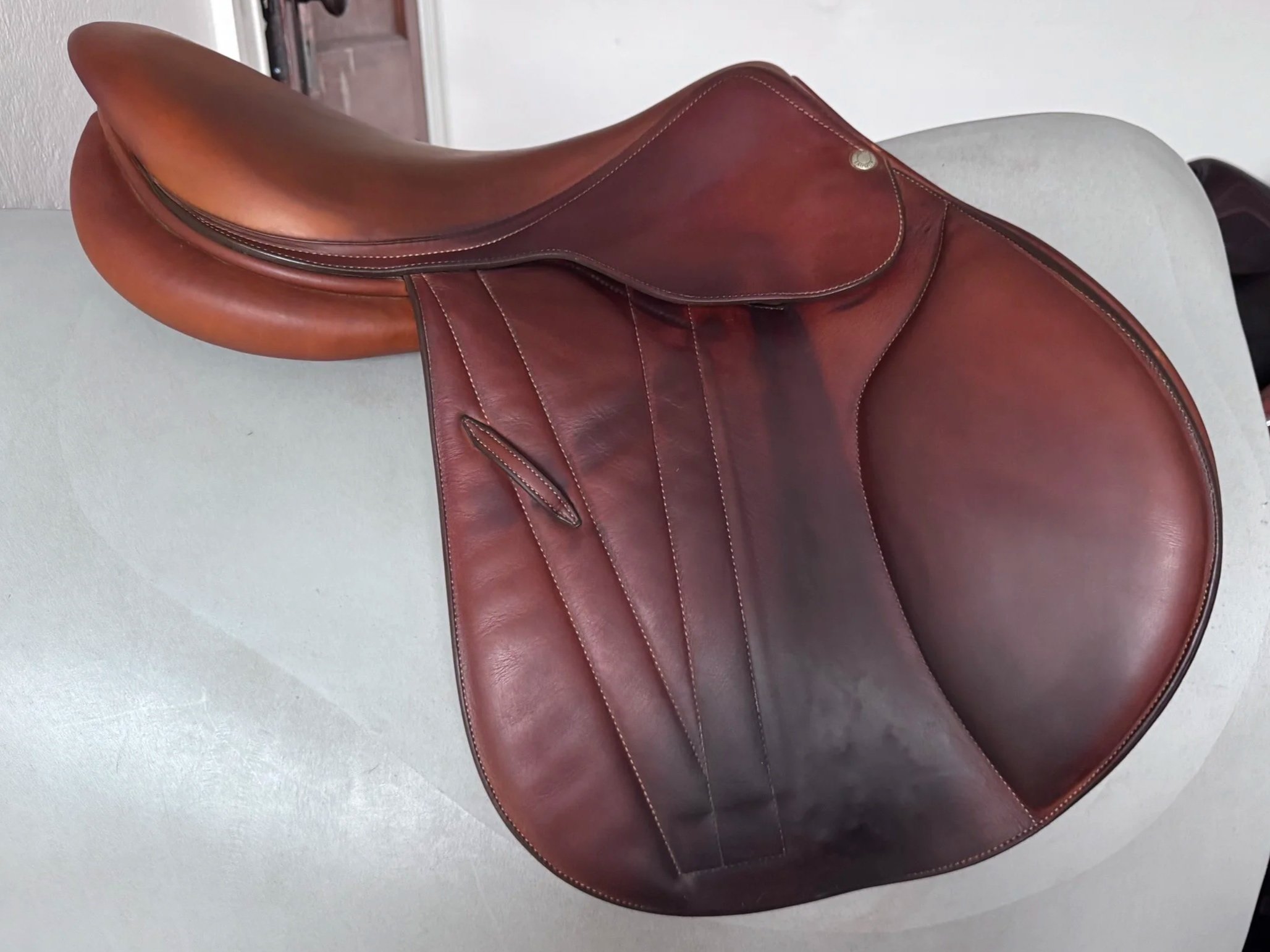 17.5" Butet Premium Saddle - 2019 - L - 2.5 - Full Calf - Integrated Panels - right View 6