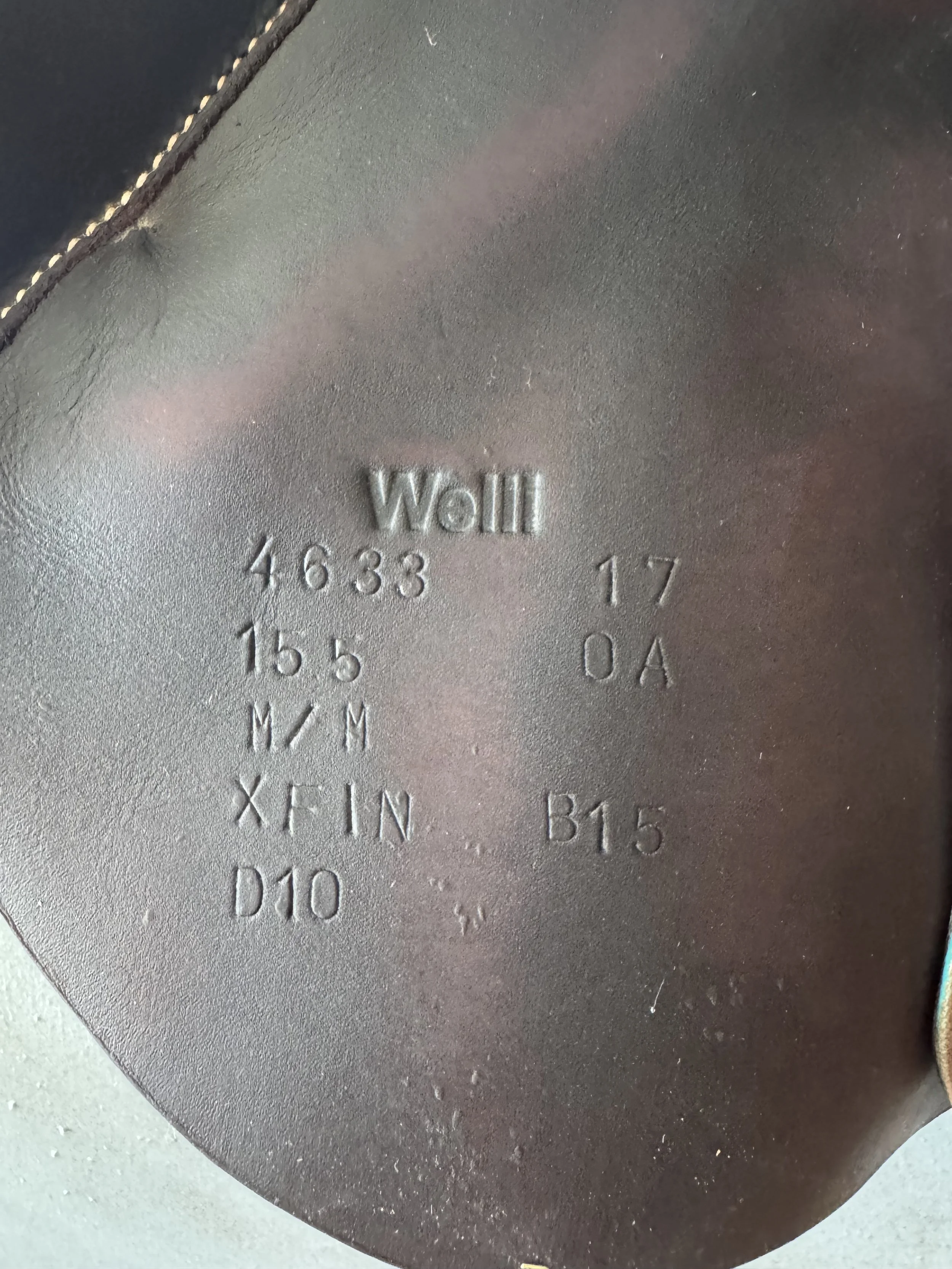 15.5" Voltaire Welli Saddle - Full Buffalo - Serial Number