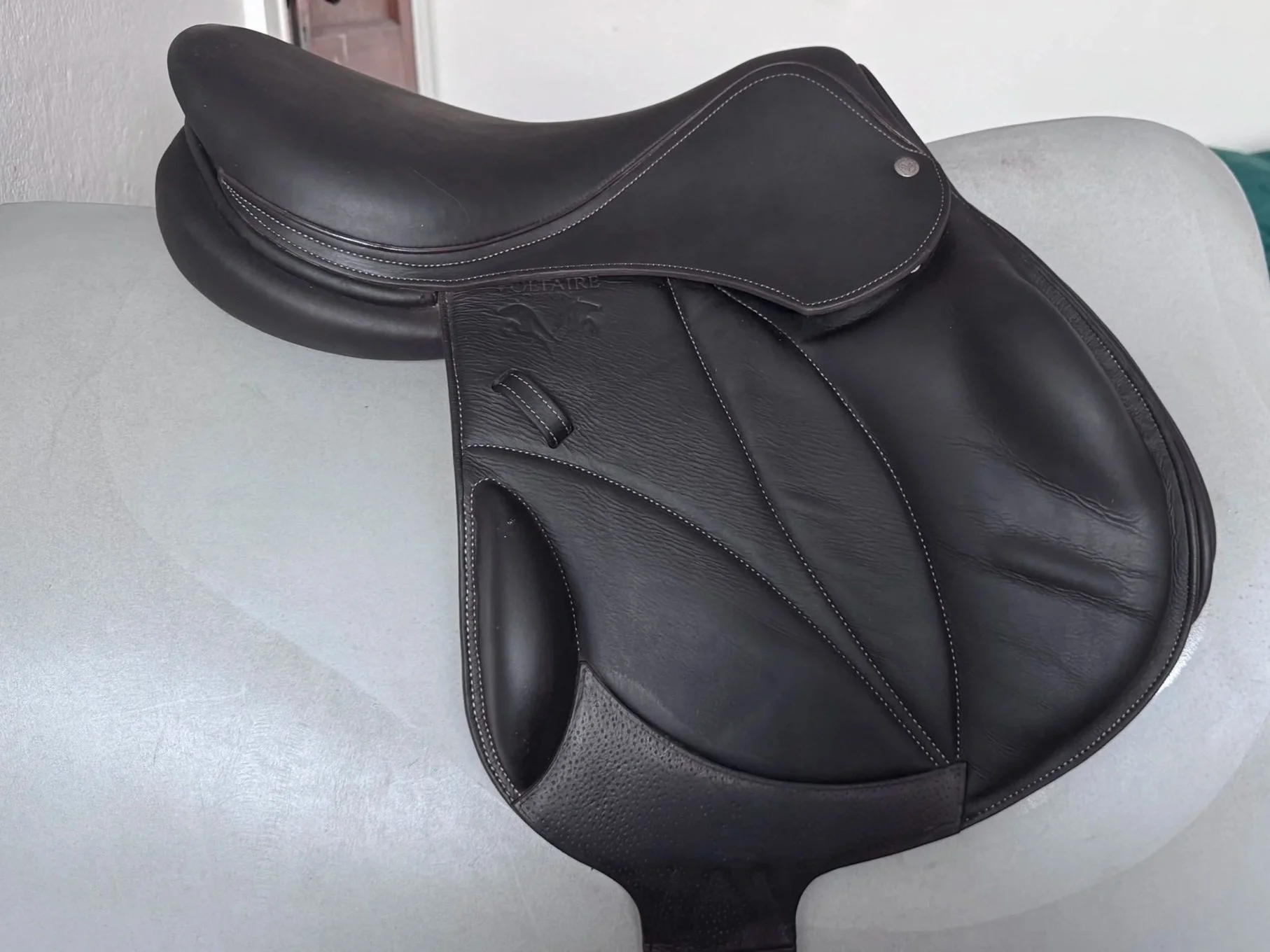 16.5" Voltaire Lexington PRO Monoflap Saddle - 2023 - 1A - Full Buffalo - Right View 5