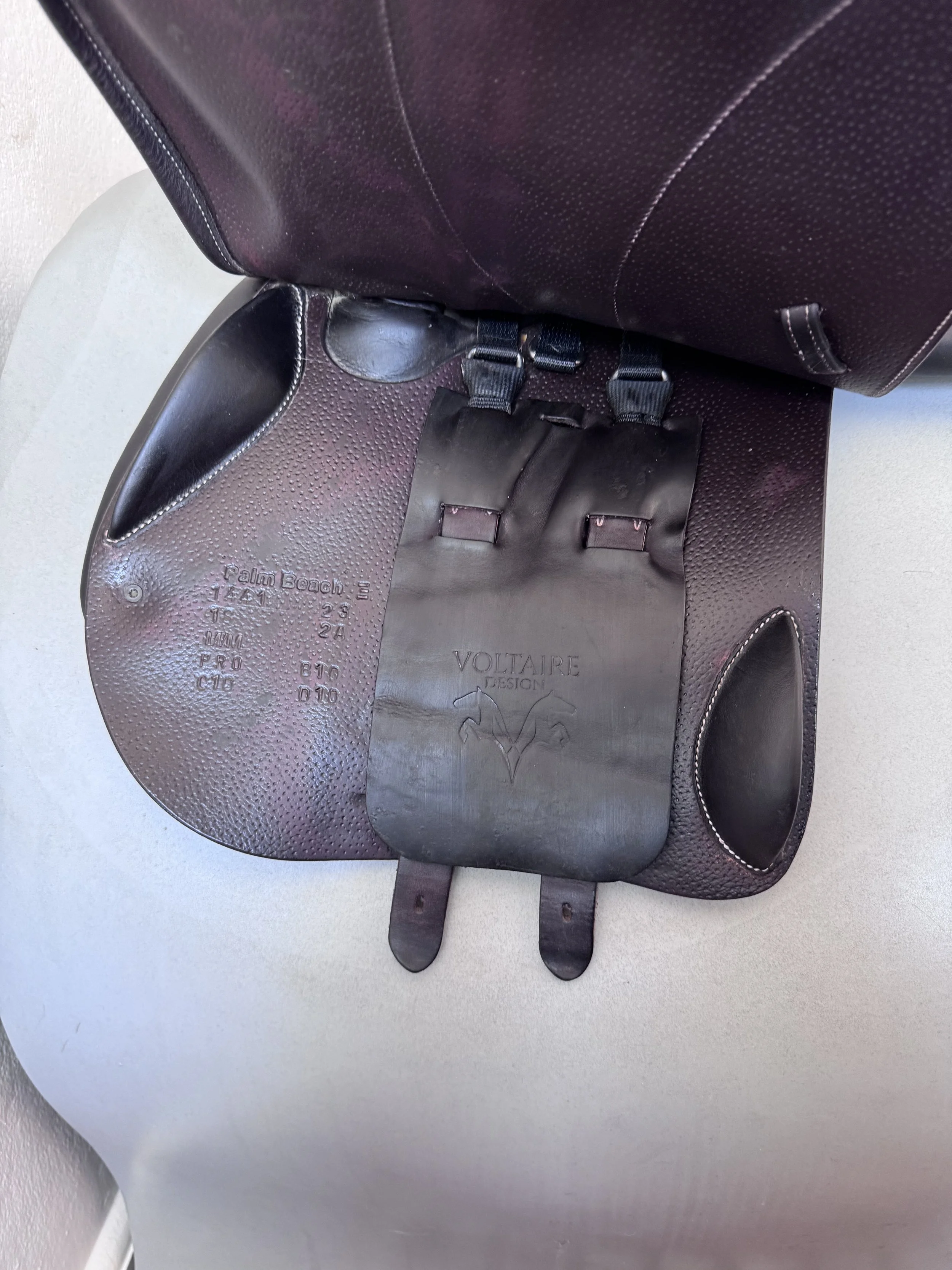 18" Voltaire Palm Beach E PRO Saddle - 2023 - 2A - Full Buffalo - EQUISENSE TECH - Left Underflap 3