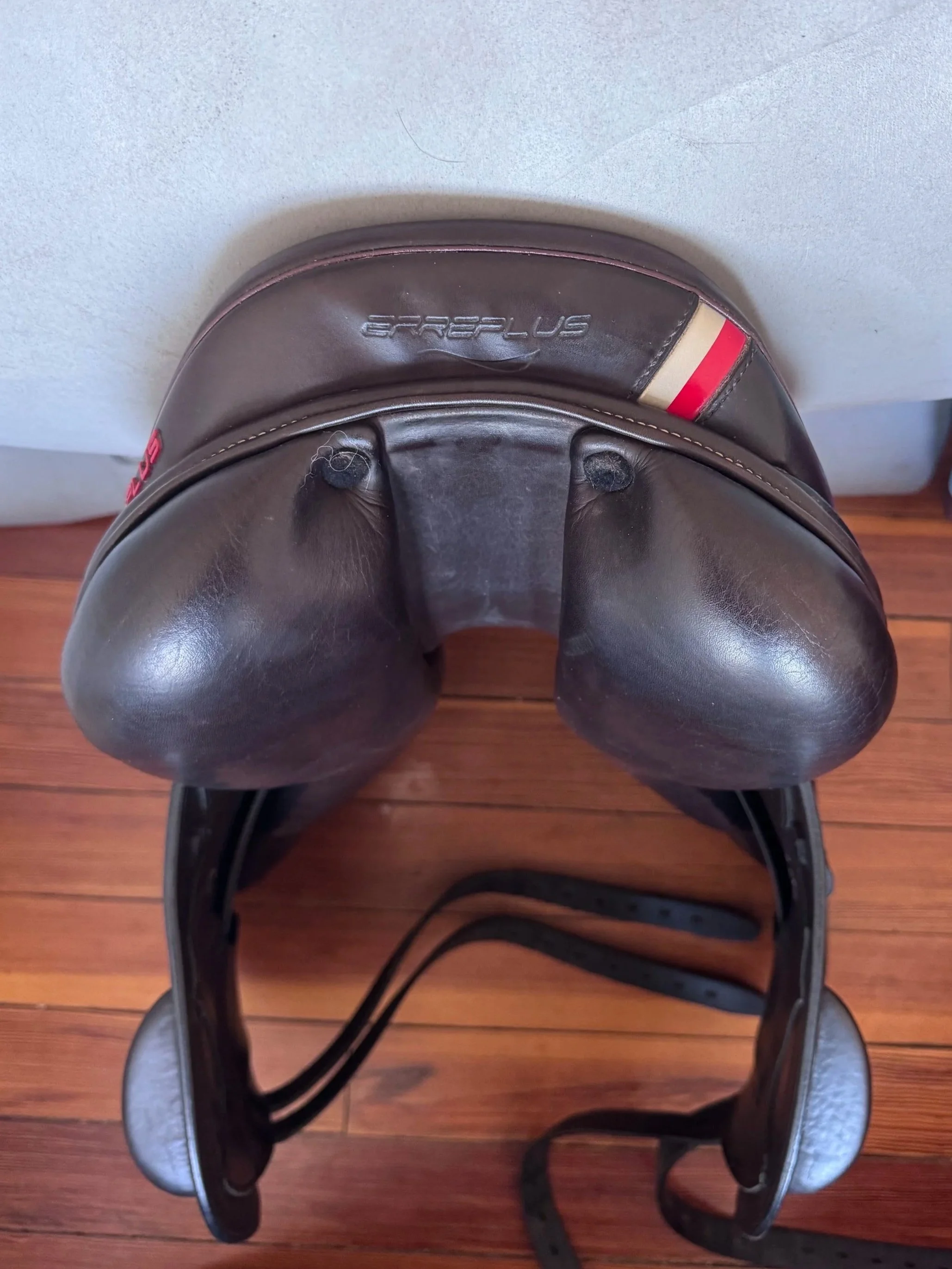 18" Erreplus EM Monoflap Saddle - 2021 - WOOL FLOCKED & Fully Adjustable - Cantle
