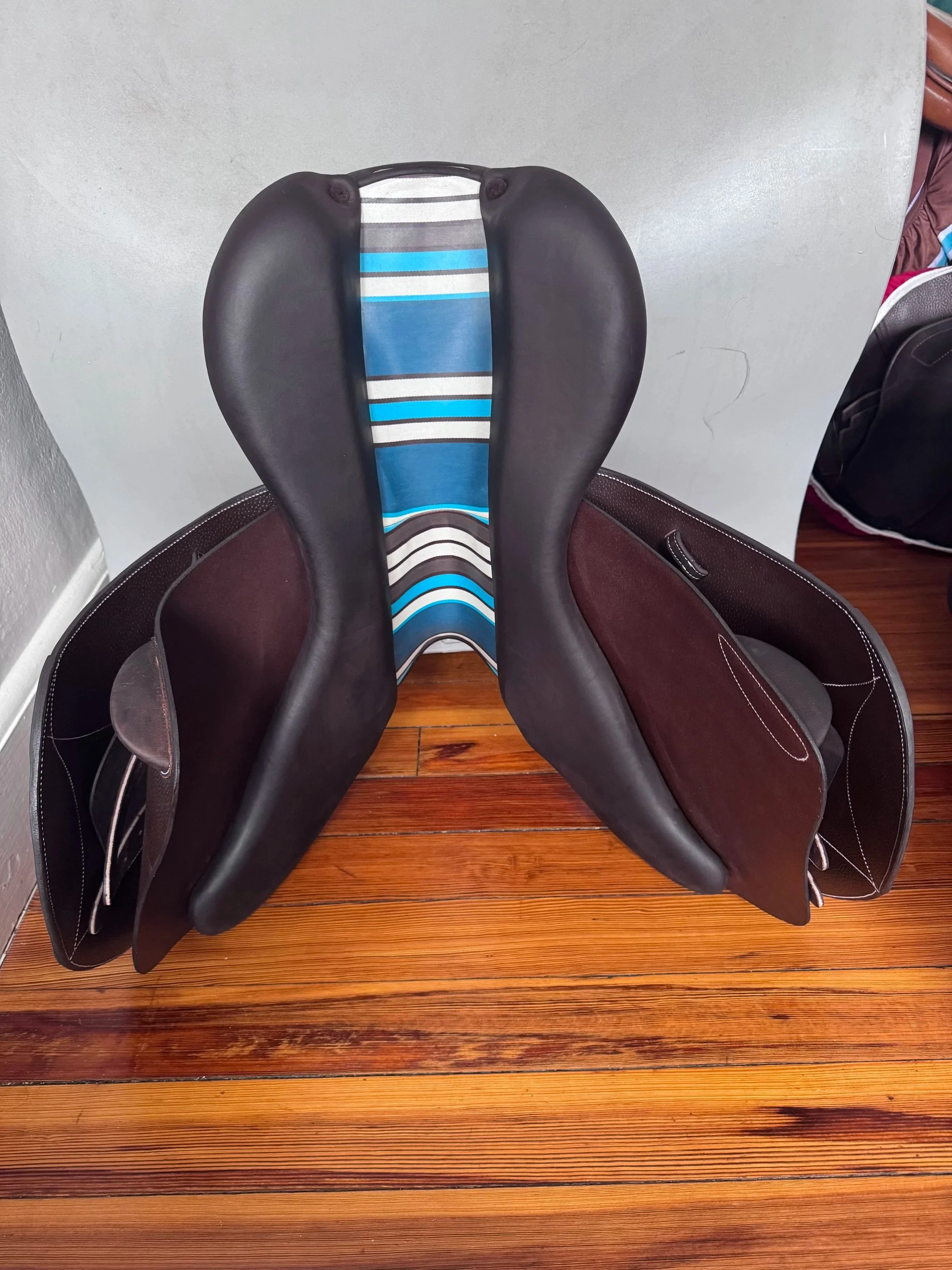 BRAND NEW! 18" Voltaire Palm Beach PRO Saddle 2025 - 3A - Full Buffalo - WIDE - Panels 2