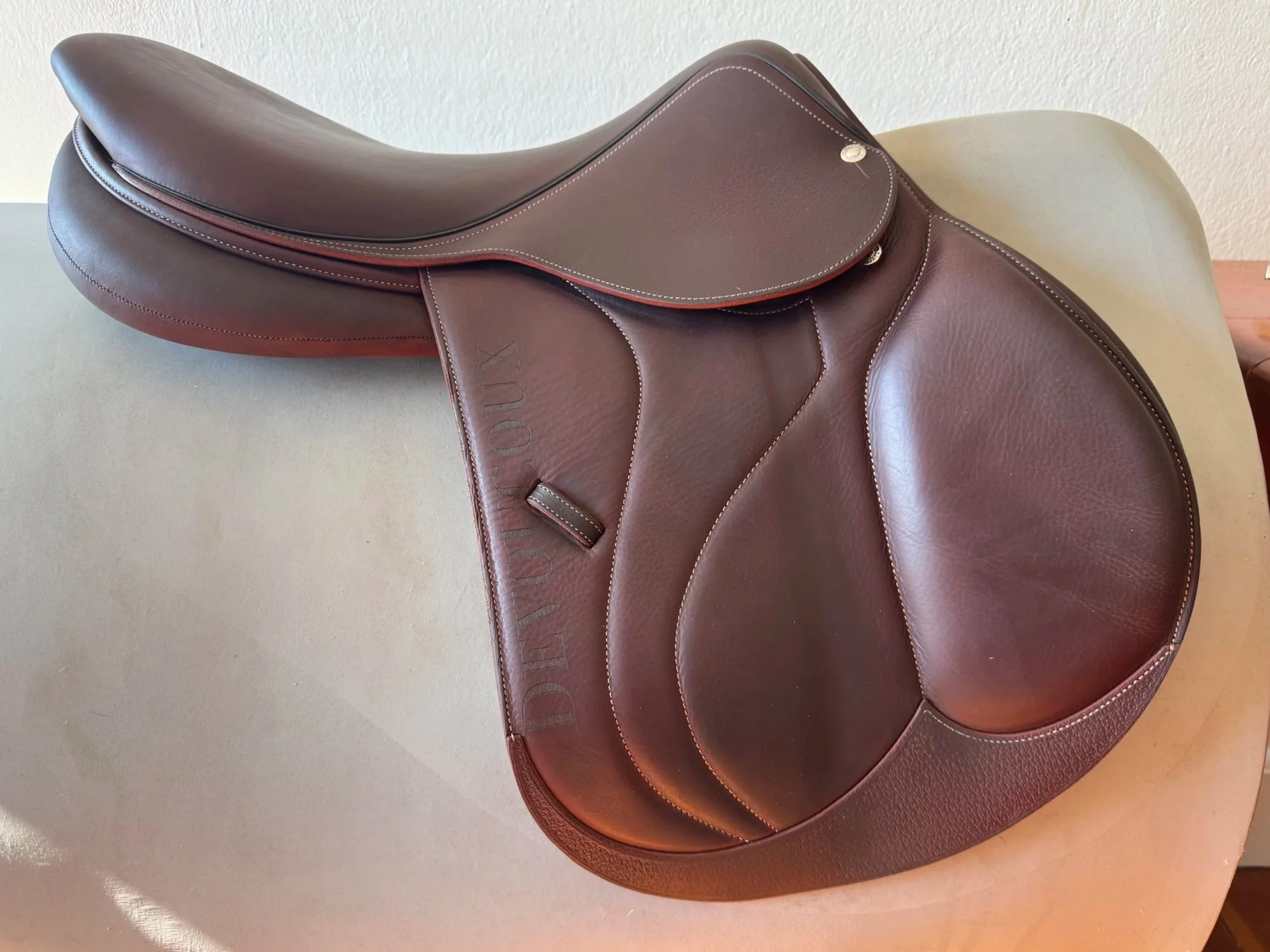 18" Devoucoux Biarritz S Saddle - Right View 2