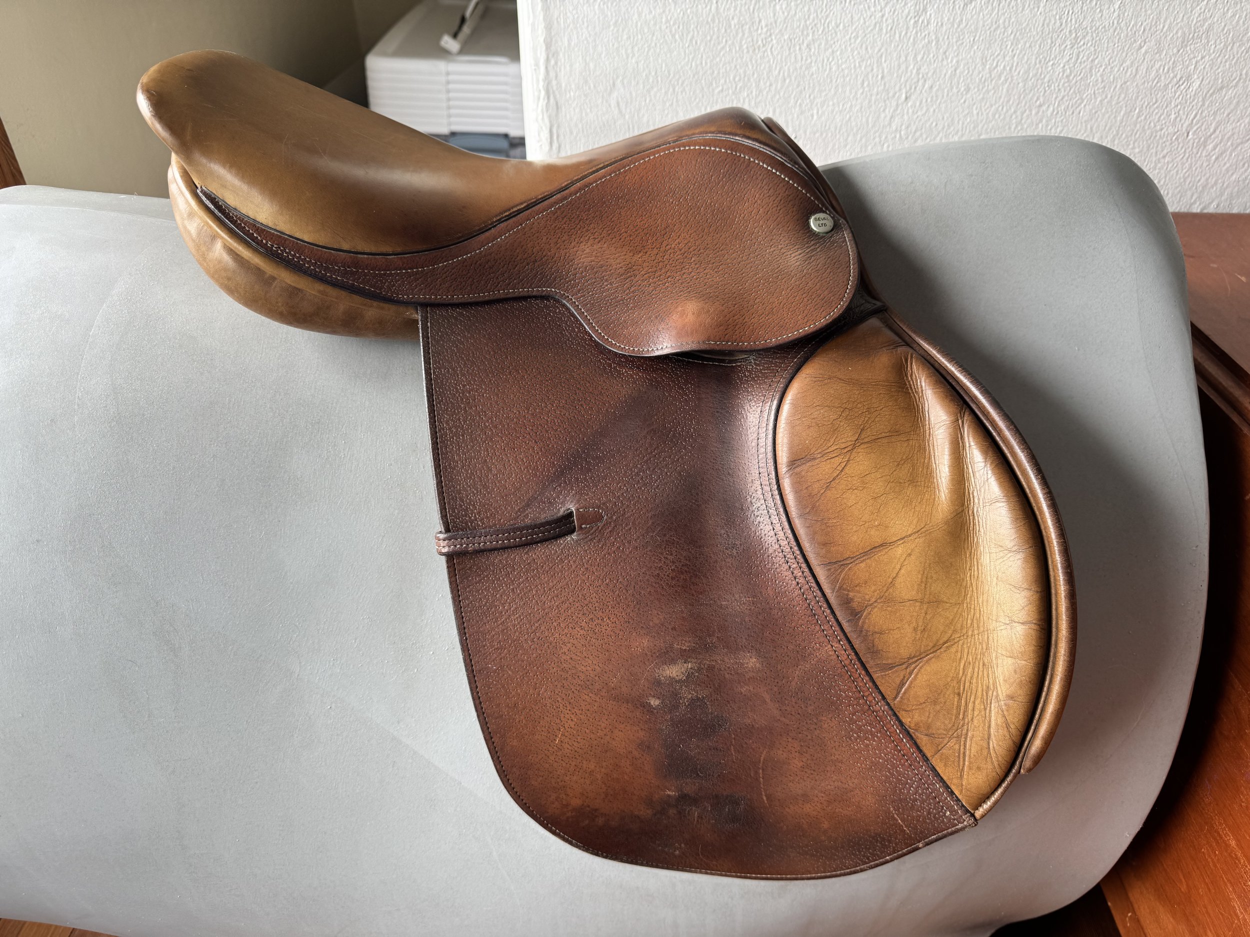 Beval Junior Saddle - 15.5"