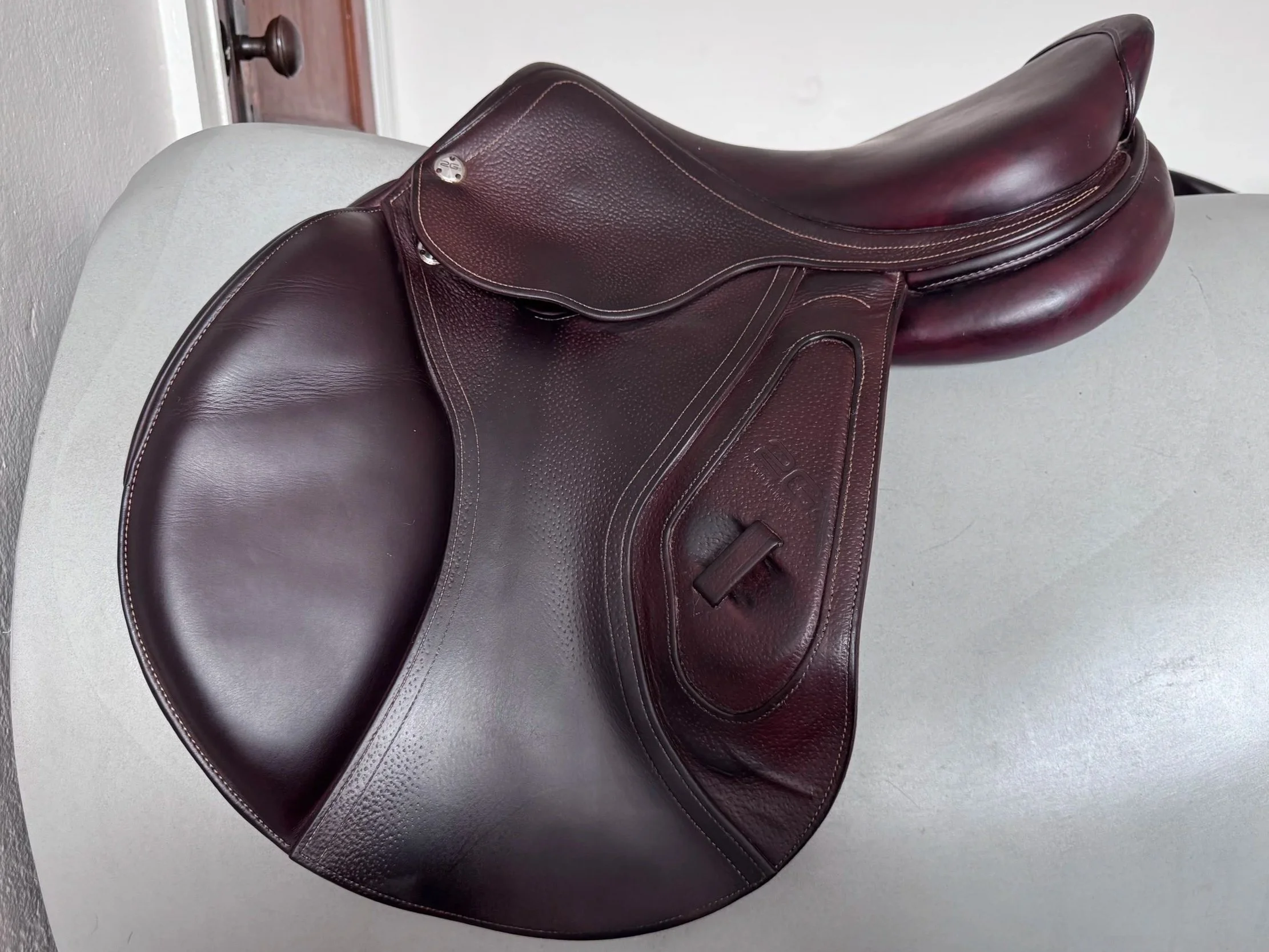 17" CWD SE29 Hunter 2Gs Saddle - 2017 - 2L - Grain / Buffalo - Left View 7