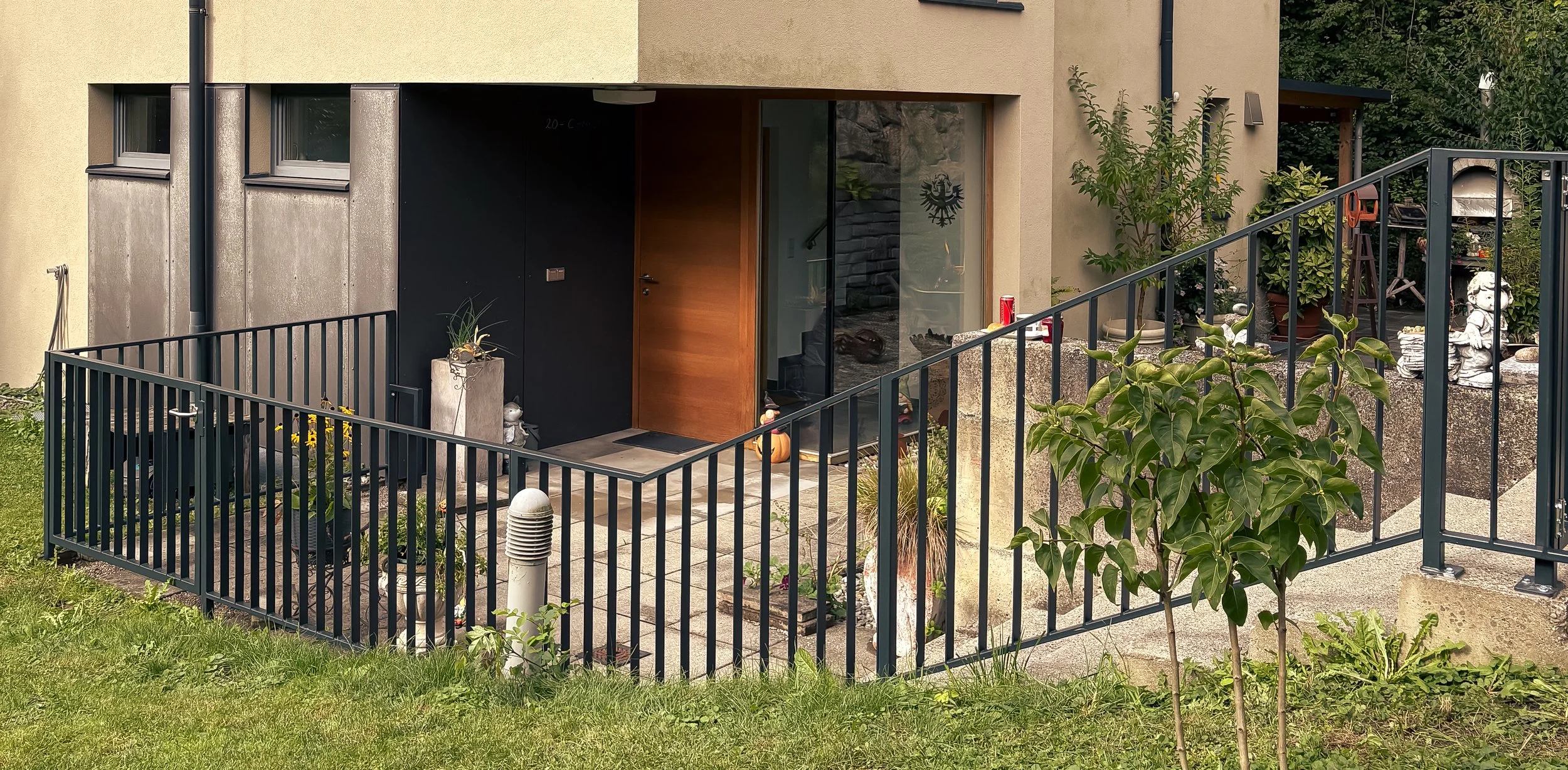 Gartenzaun aus Metall pulverbeschichtet nach Kundenwunsch, in Innsbruck