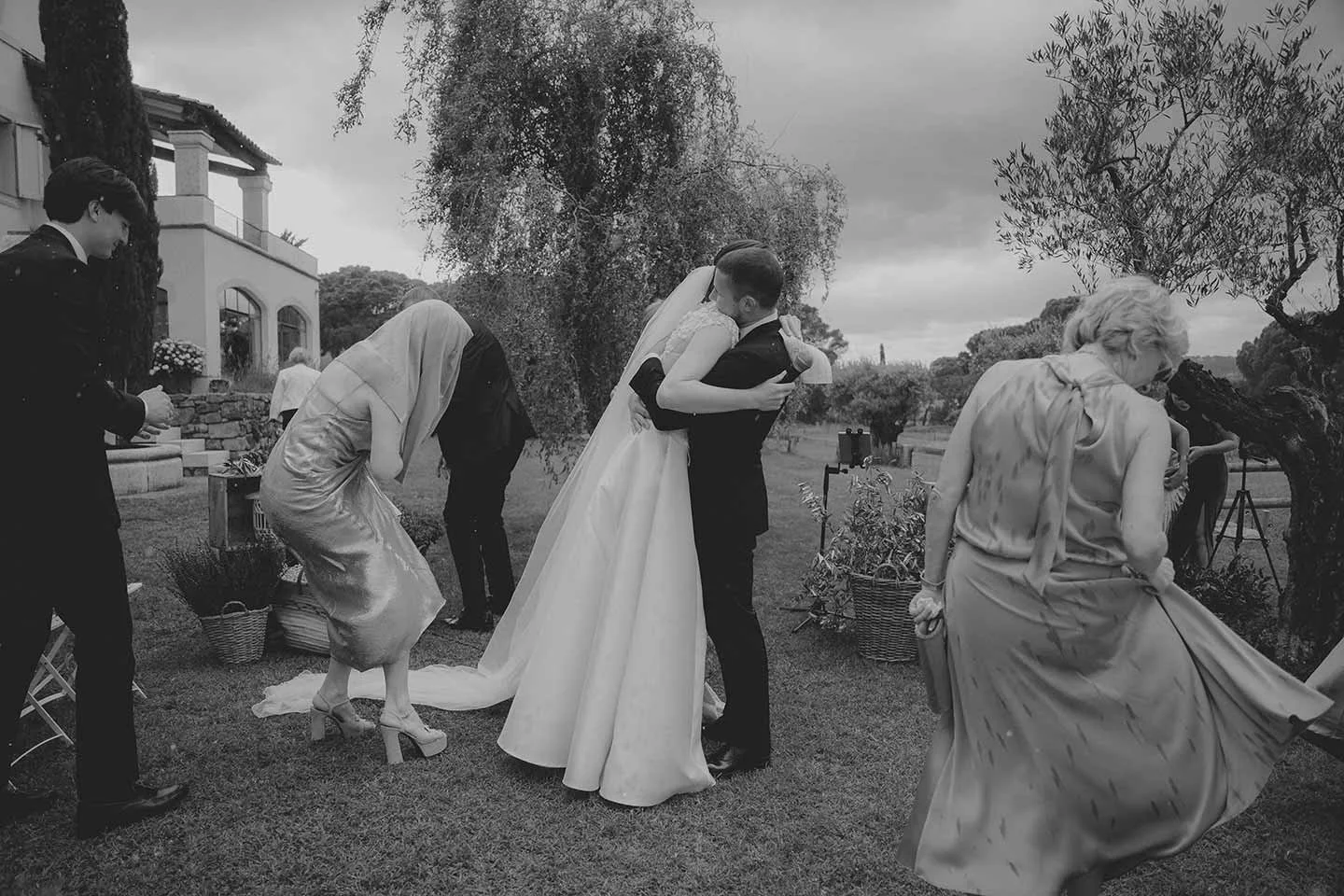 'We watched our highlight video with the whole family and everyone cried and praised it so much! You can feel everything again.'  
MARIE & DENIS, PROVENCE
 
 