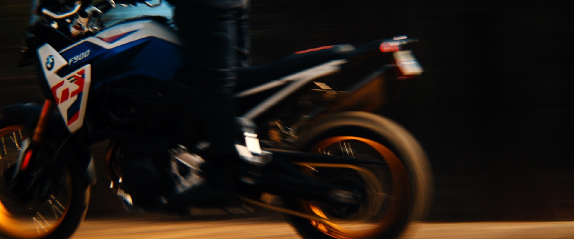 Frame2.jpg