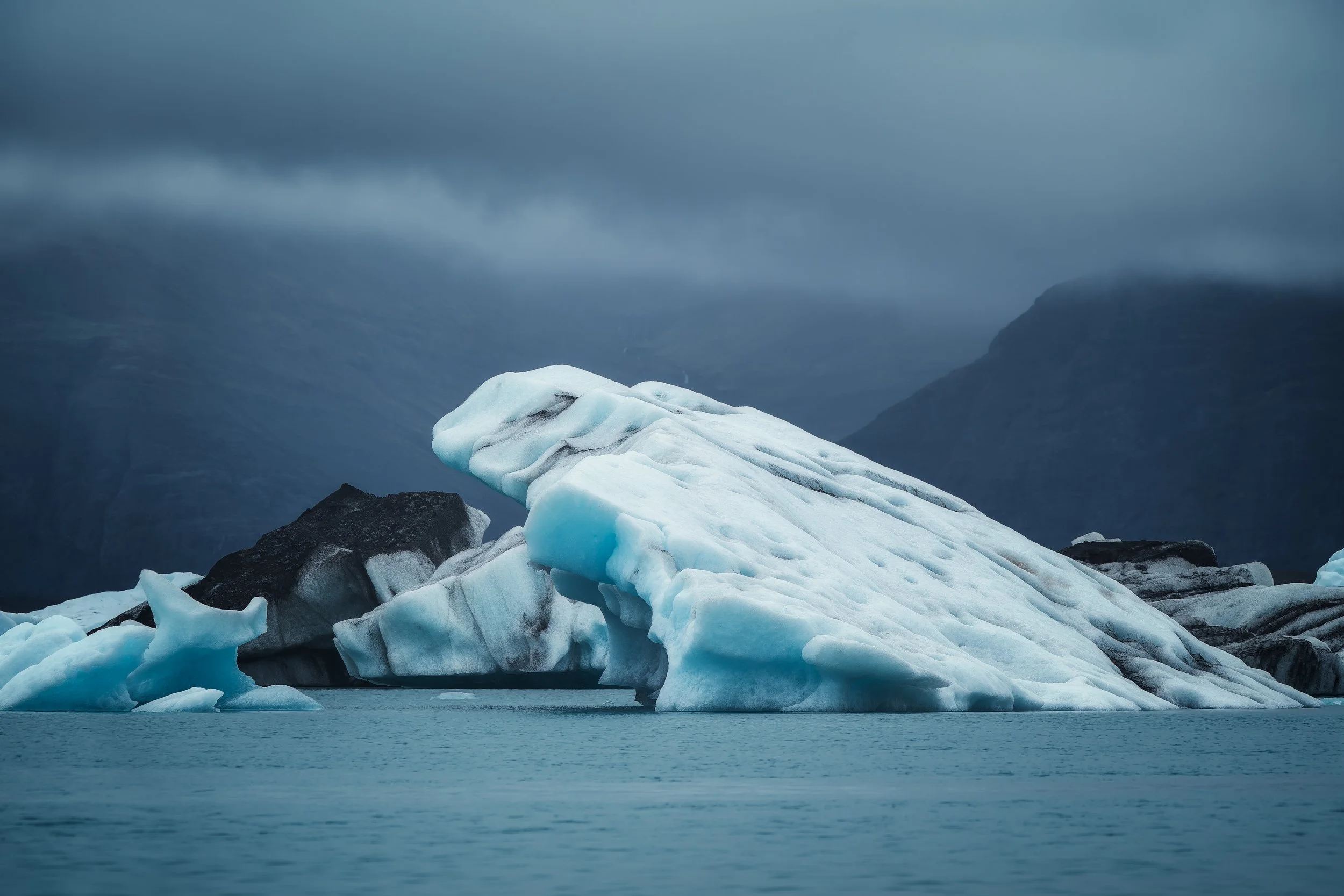 20220711 Black ice sRGB 5000.jpg