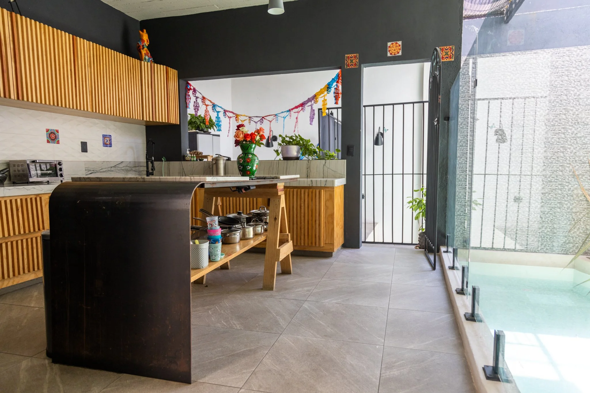 Kitchen overlooking the pool