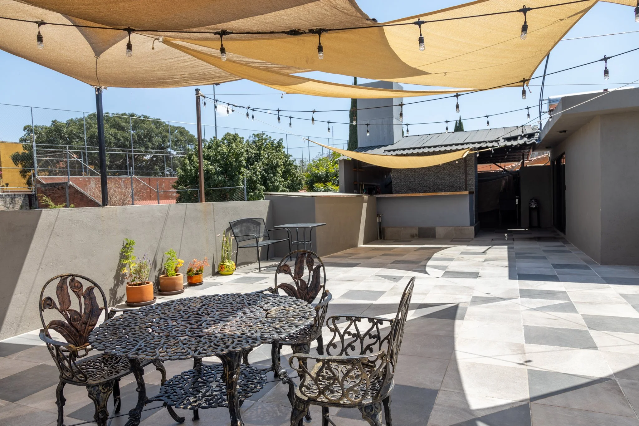 CaSa Roof deck for relaxing and dining