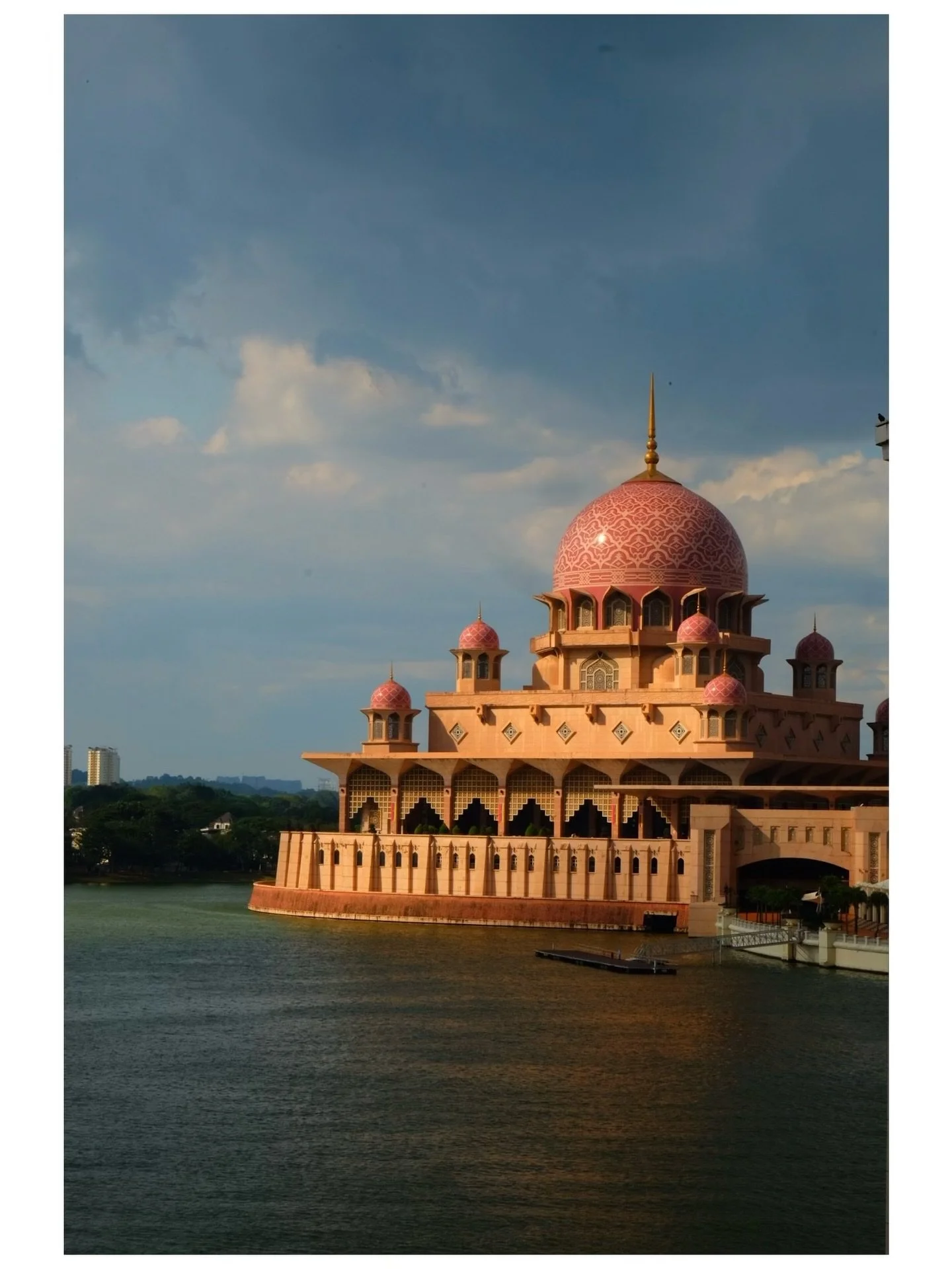Putrajaya pit stop to capture the suns fleeting appearance #fujixt10