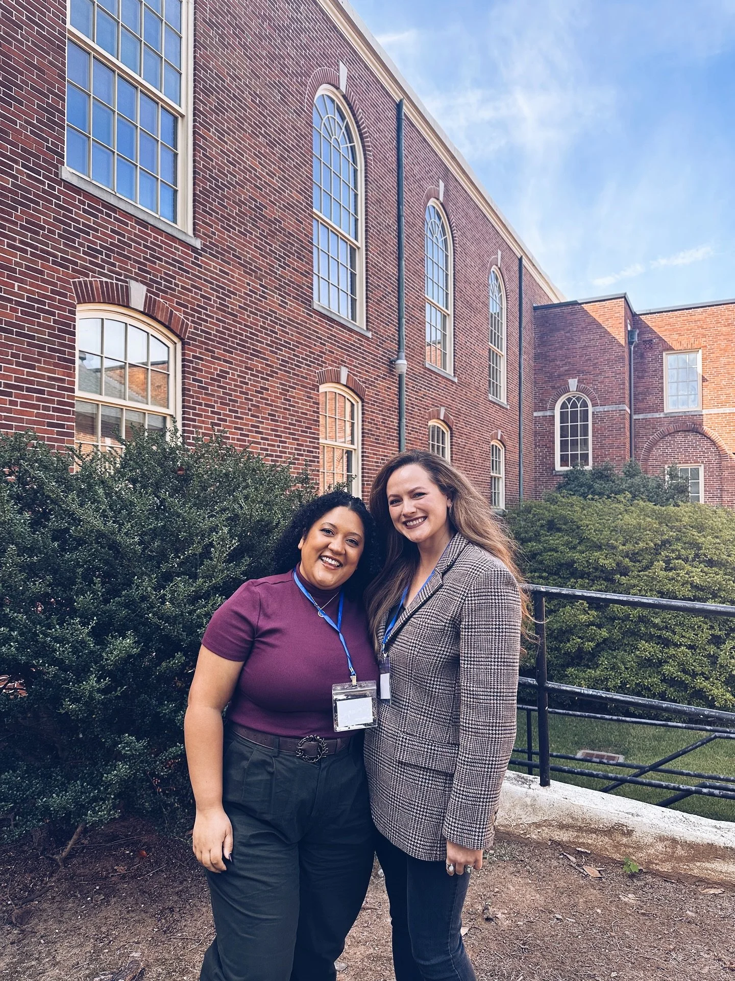I had a wonderful time yesterday at the @decaturbookfestival 📖💫🍂 I finally got to meet @analeighsbrana and we had the best time on our panel, moderated by the lovely Kate from @allthetropesbookstore 💕 Y&rsquo;all, if you haven&rsquo;t read LORE O